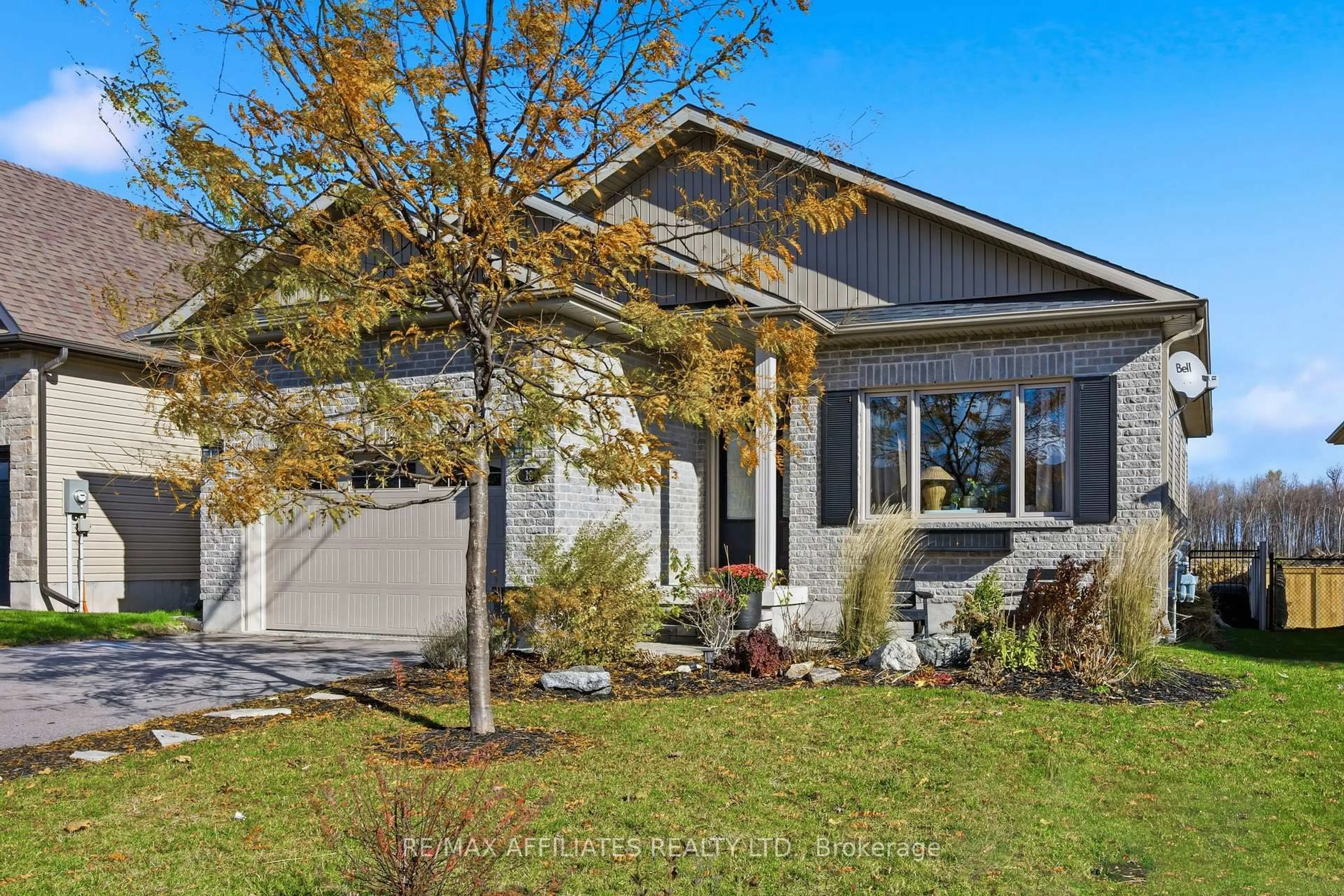 Unknown for 19 Senators Gate Dr, Perth Ontario K7H 0B5