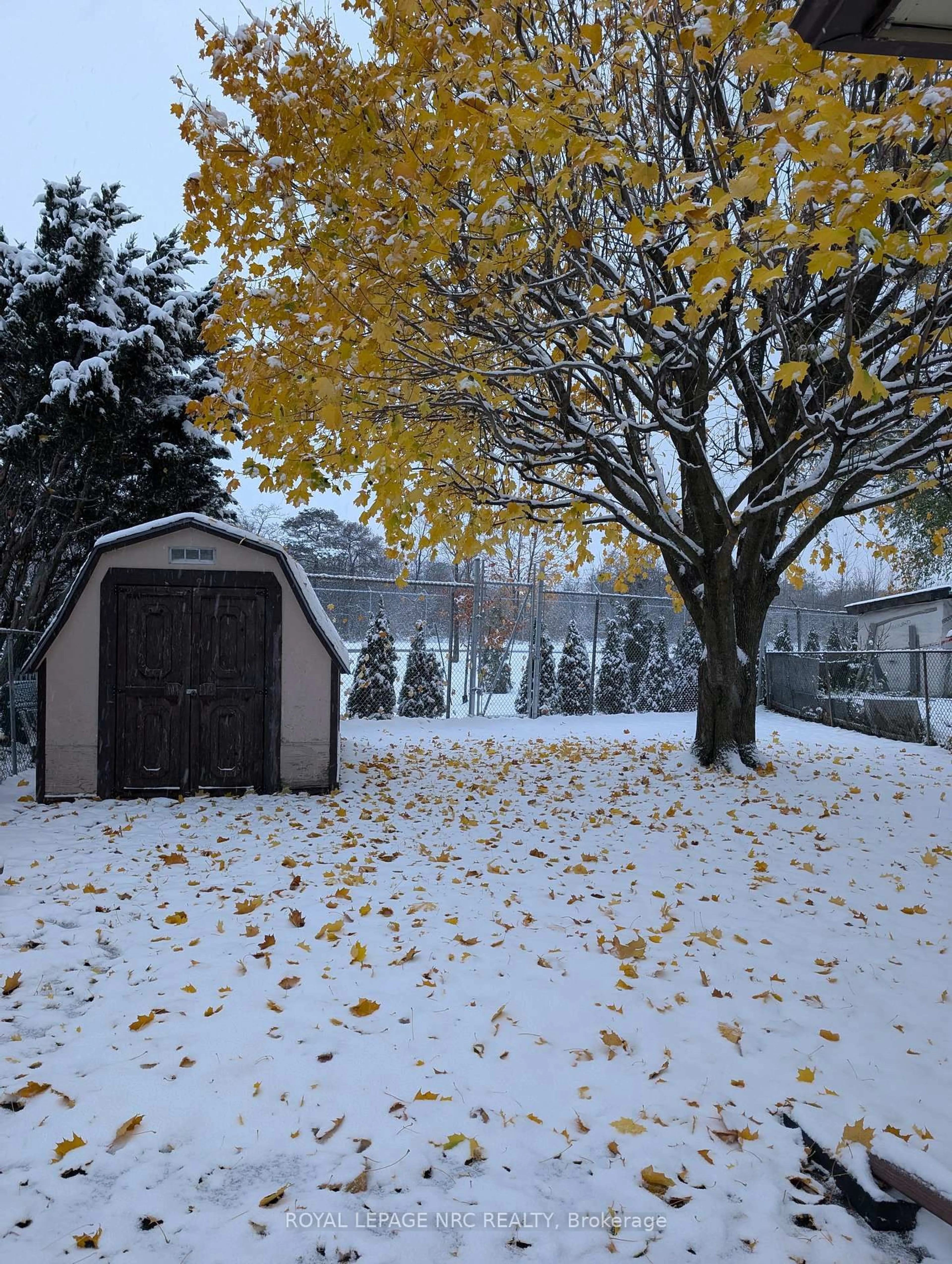 Shed for 7623 Ronnie Cres, Niagara Falls Ontario L2G 7M1