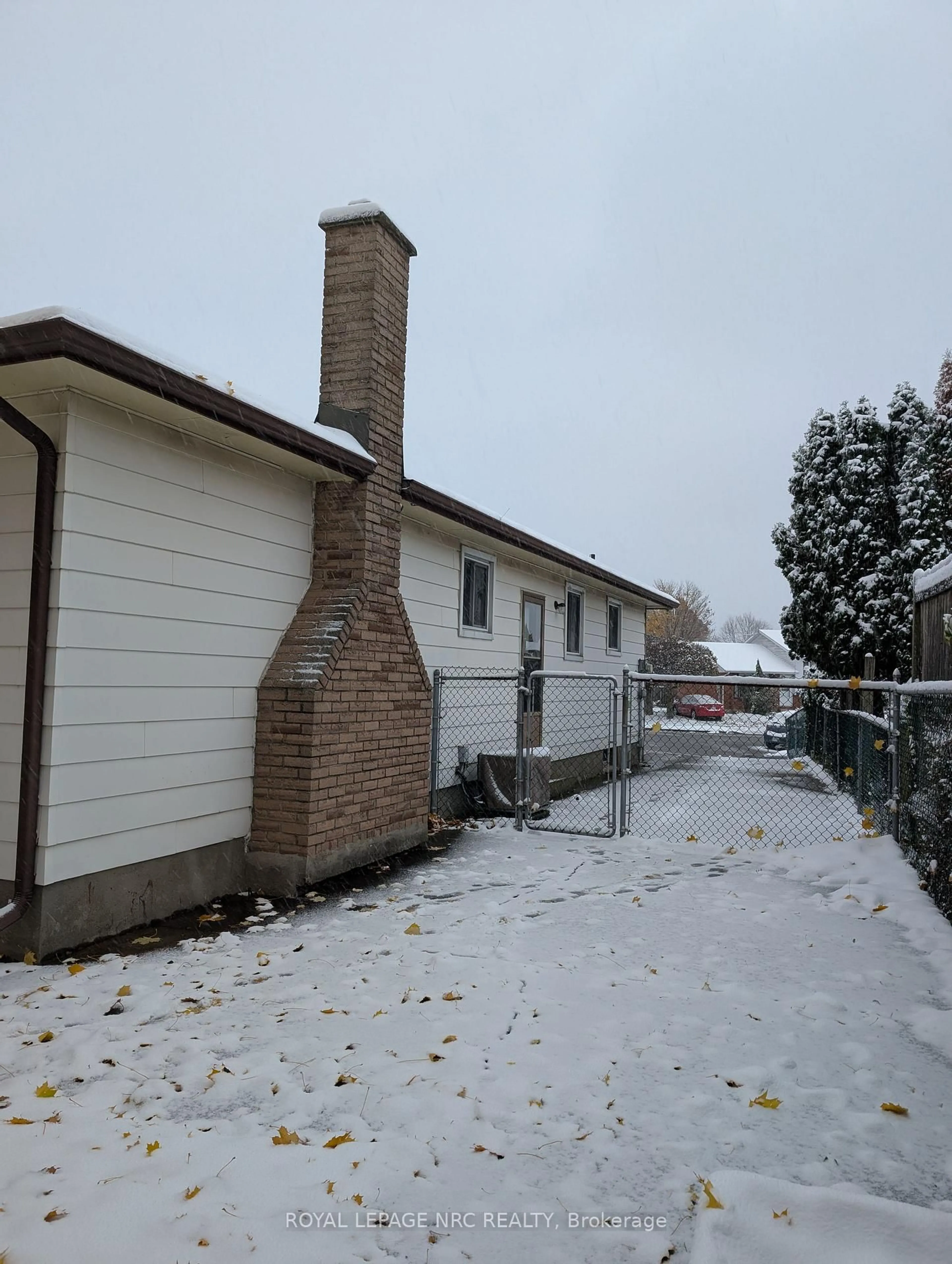 Unknown for 7623 Ronnie Cres, Niagara Falls Ontario L2G 7M1