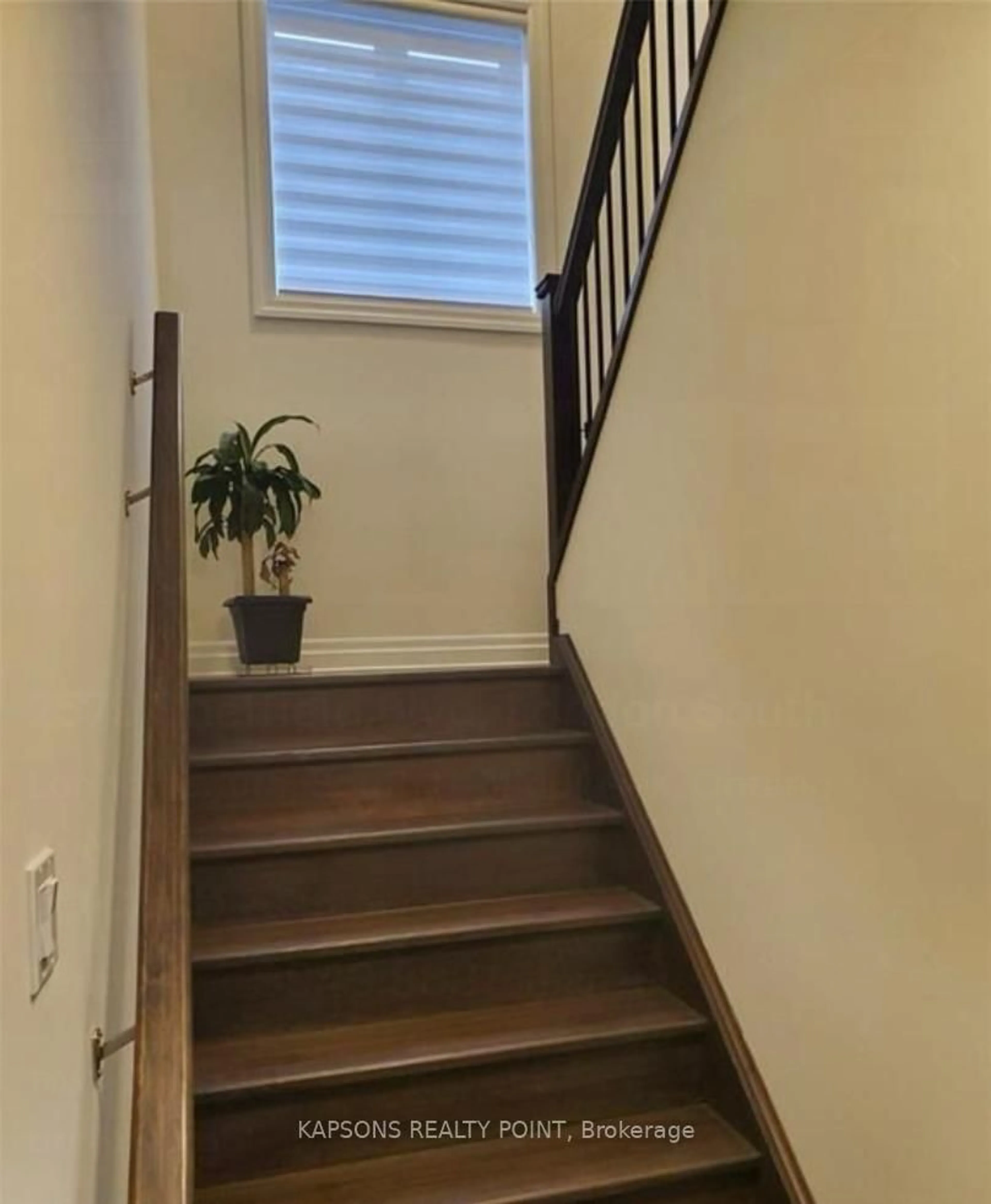 Stairs for 2579 Sheffield Blvd #21, London South Ontario N6M 0G4