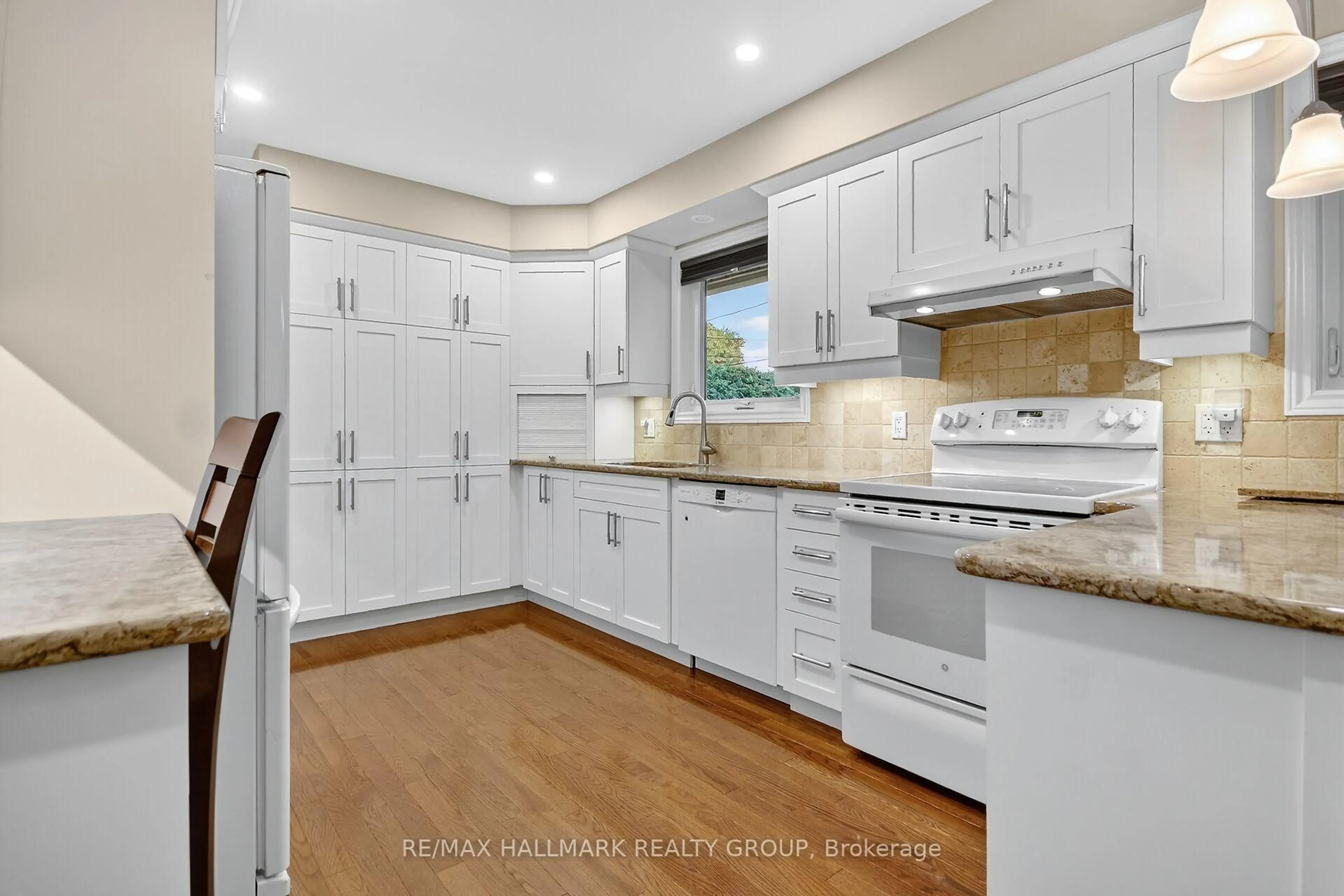 Open concept kitchen, ceramic/tile floor for 2042 Tilson St, Ottawa Ontario K1G 2M7