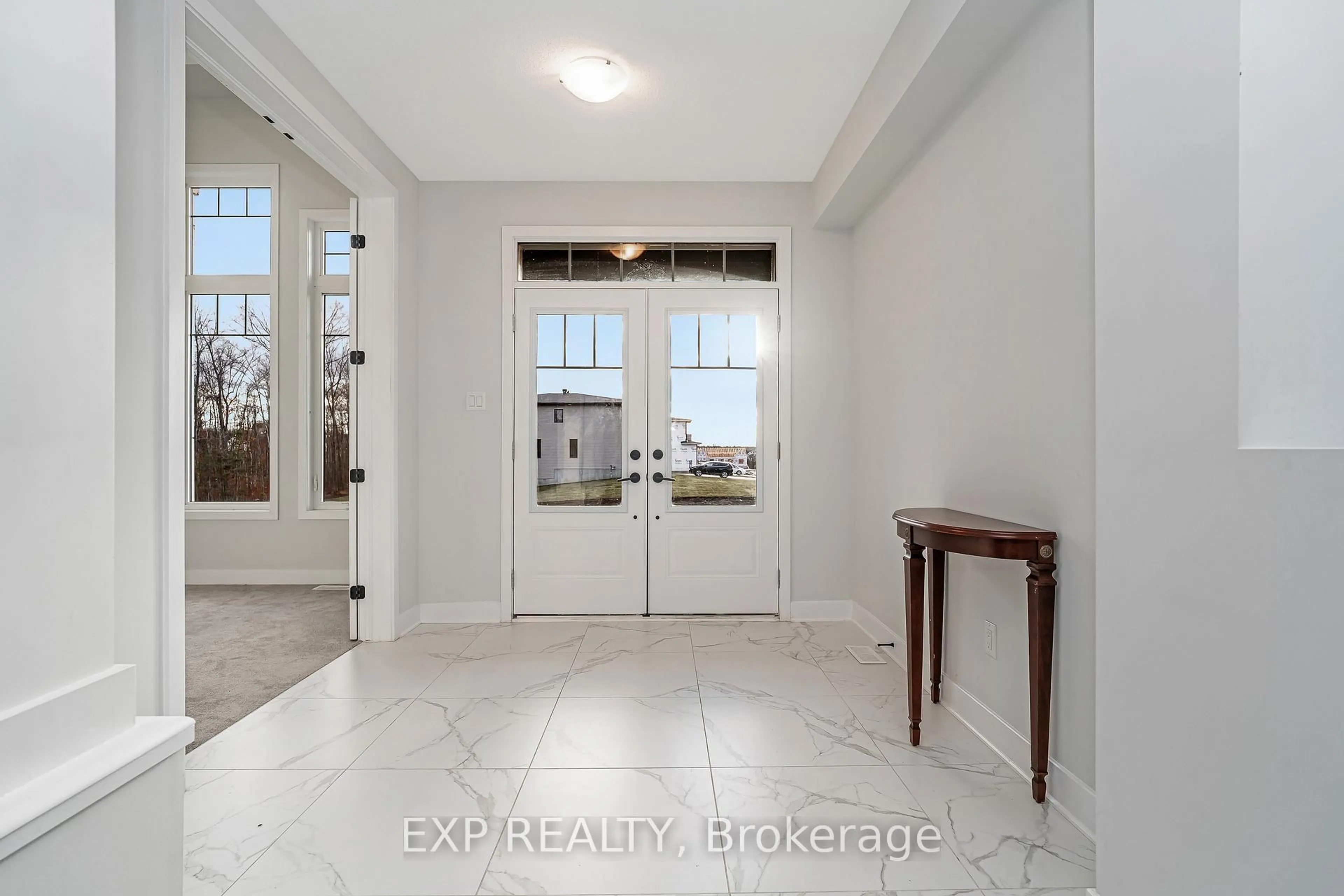 Indoor entryway for 256 Antler Crt, Almonte Ontario K0A 1A0