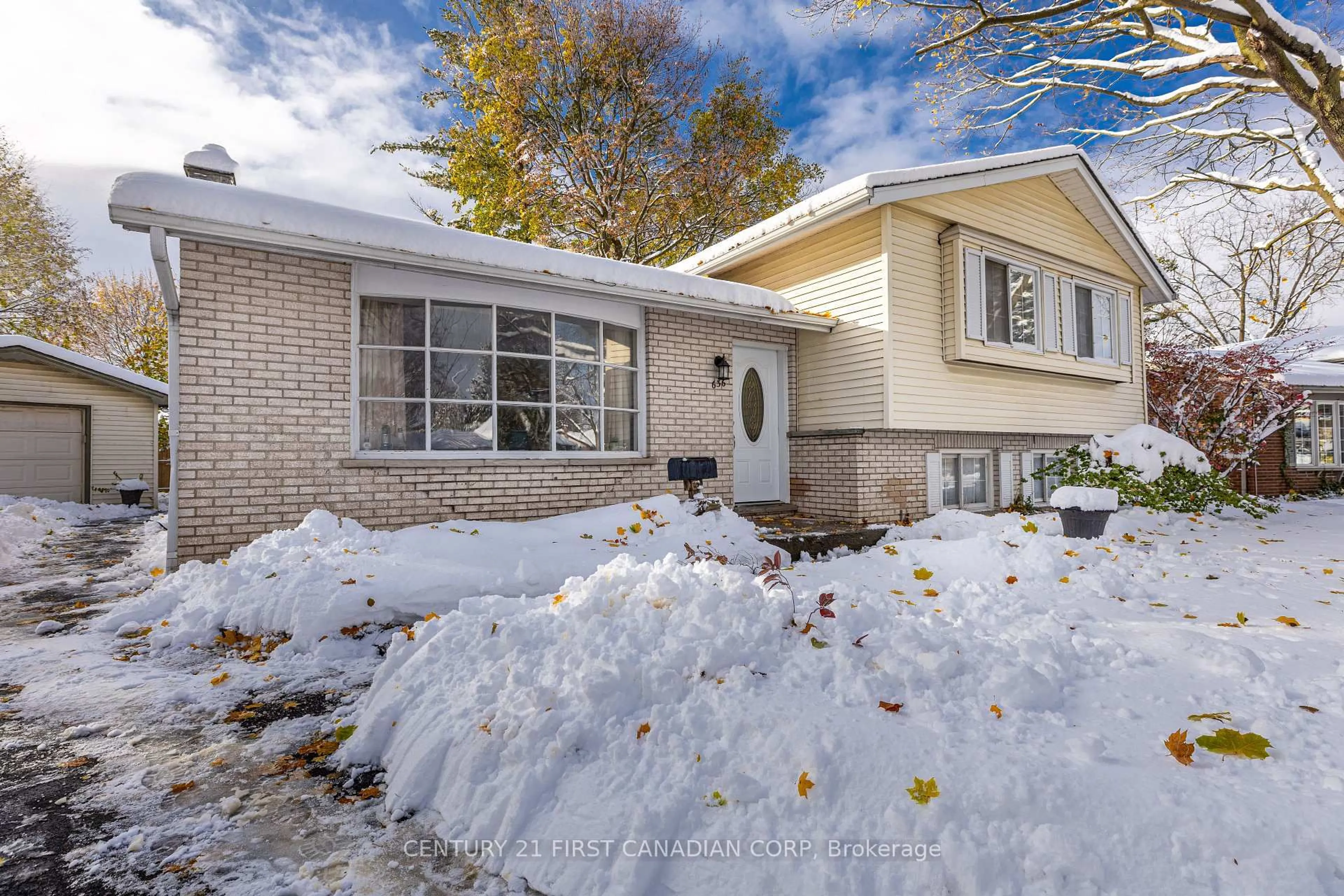Unknown for 636 Glengyle Cres, London North Ontario N5X 1X7