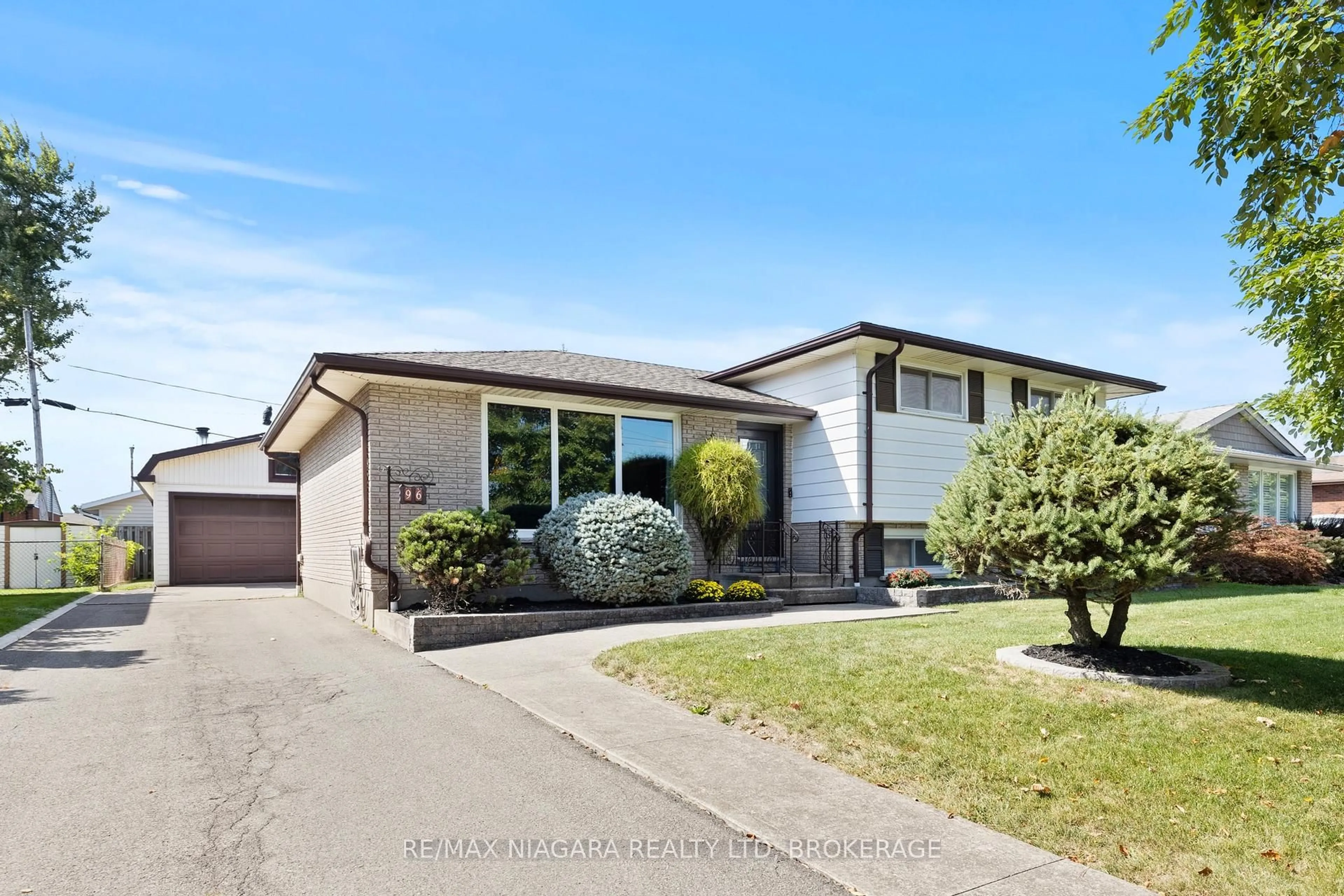 Home with brick exterior material, street for 96 Watt Ave, Welland Ontario L3B 1J4