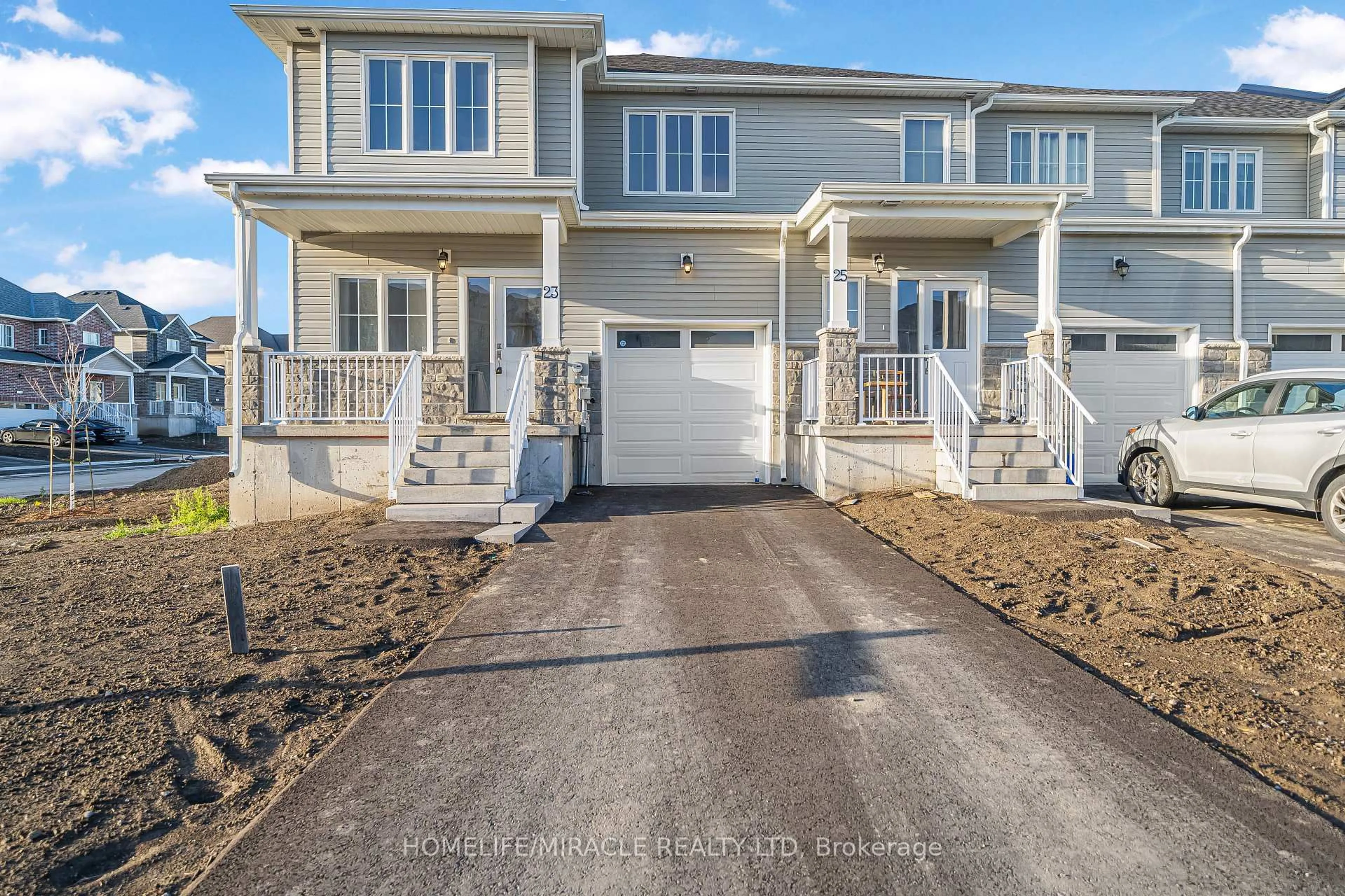 Home with vinyl exterior material, street for 23 Lincoln Dr, Belleville Ontario K8N 0T6