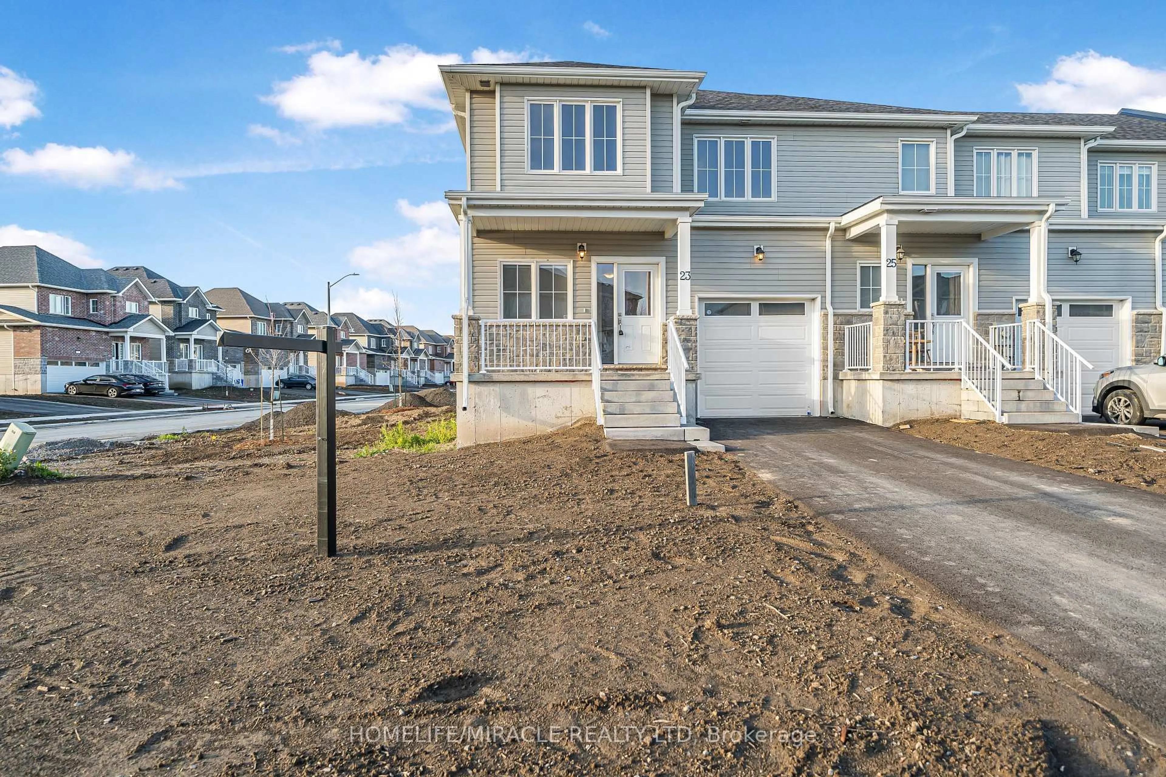 Home with vinyl exterior material, street for 23 Lincoln Dr, Belleville Ontario K8N 0T6