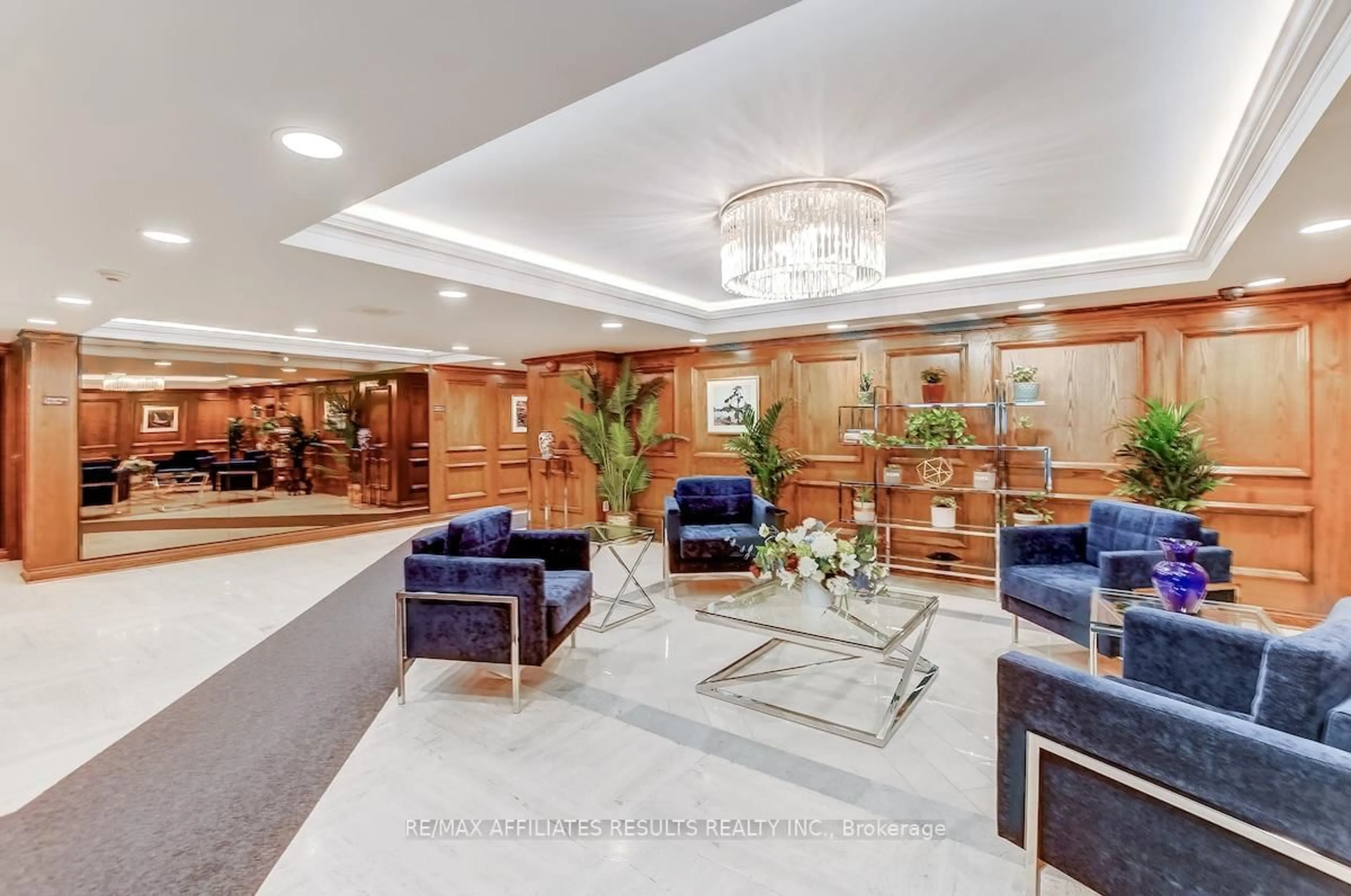 Lobby for 500 Laurier Ave #1103, Ottawa Ontario K1R 5E1