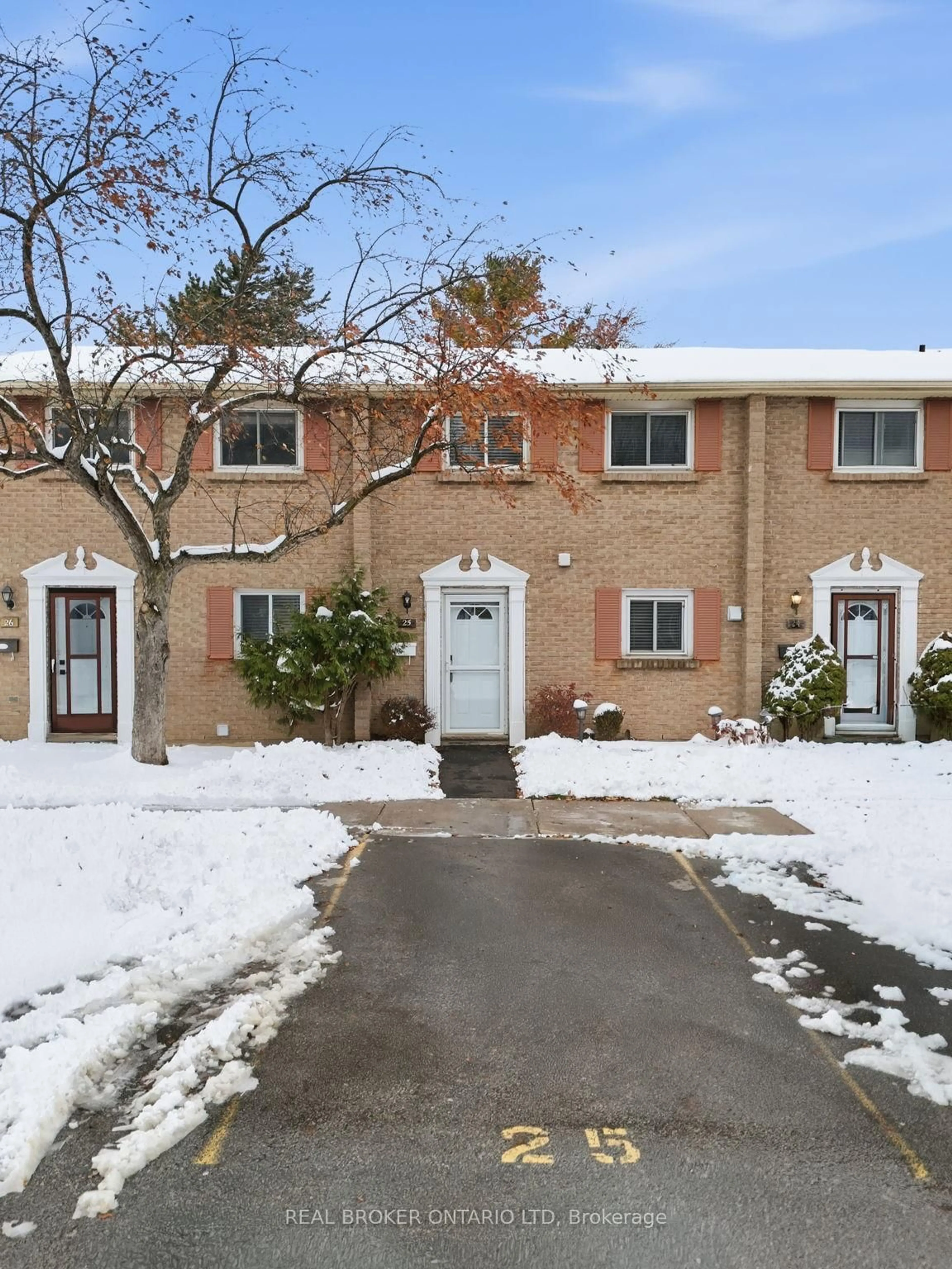 Unknown for 166 Southdale Rd #25, London South Ontario N6J 2J1