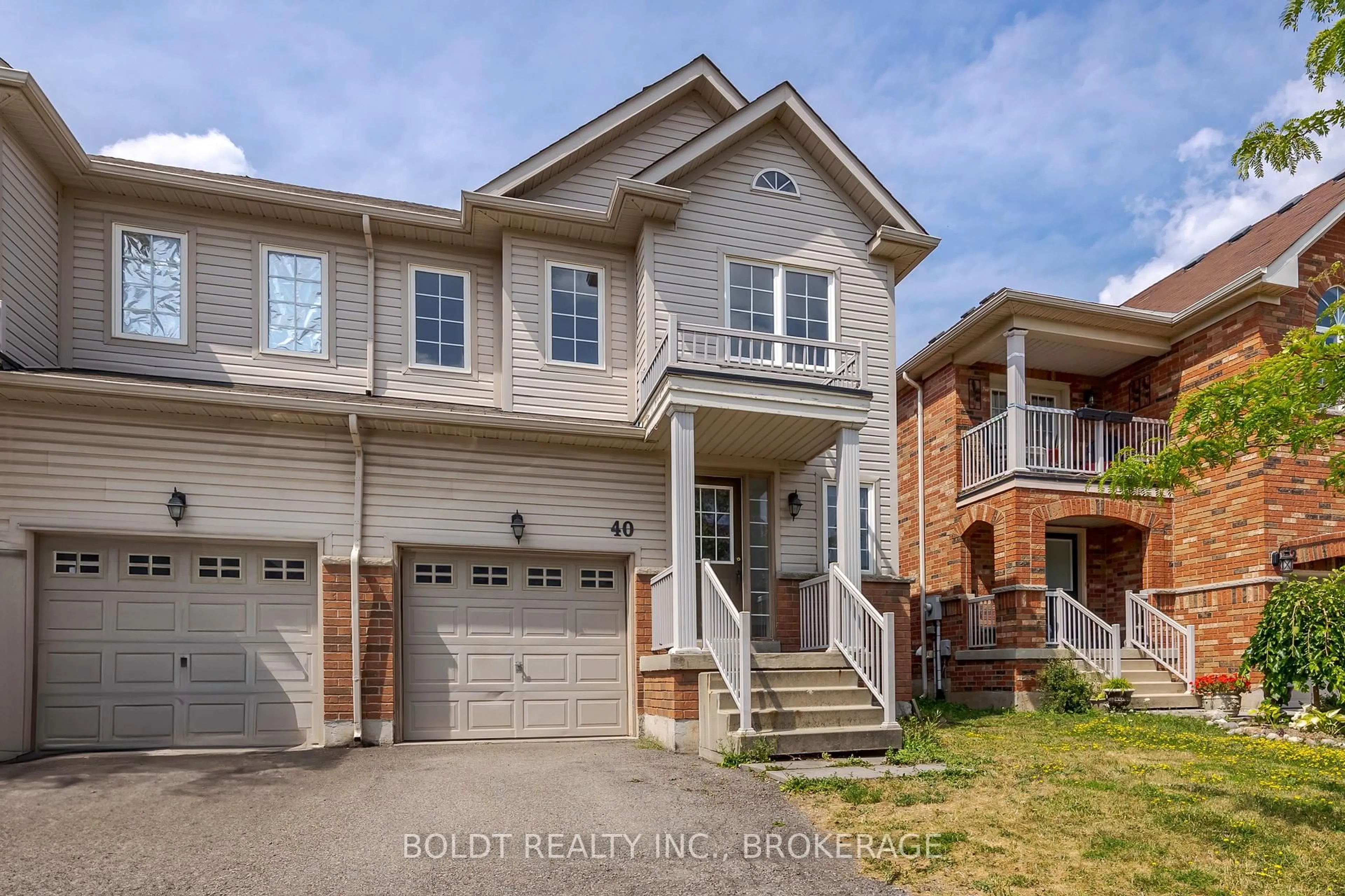 Home with brick exterior material, street for 40 Haynes Crt, Niagara-on-the-Lake Ontario L0S 1J0