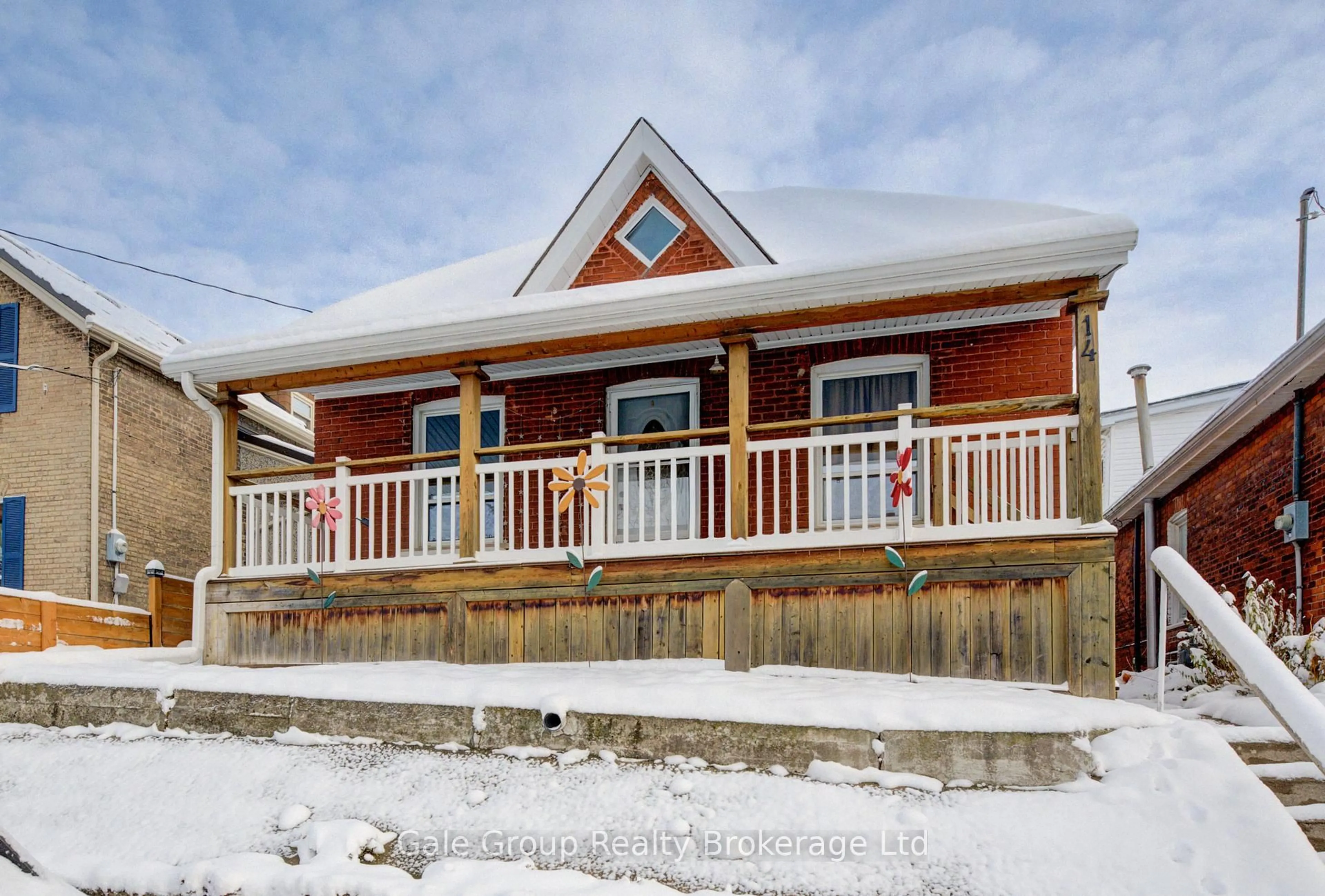 Unknown for 14 Grandview St, Brantford Ontario N3R 1Y4