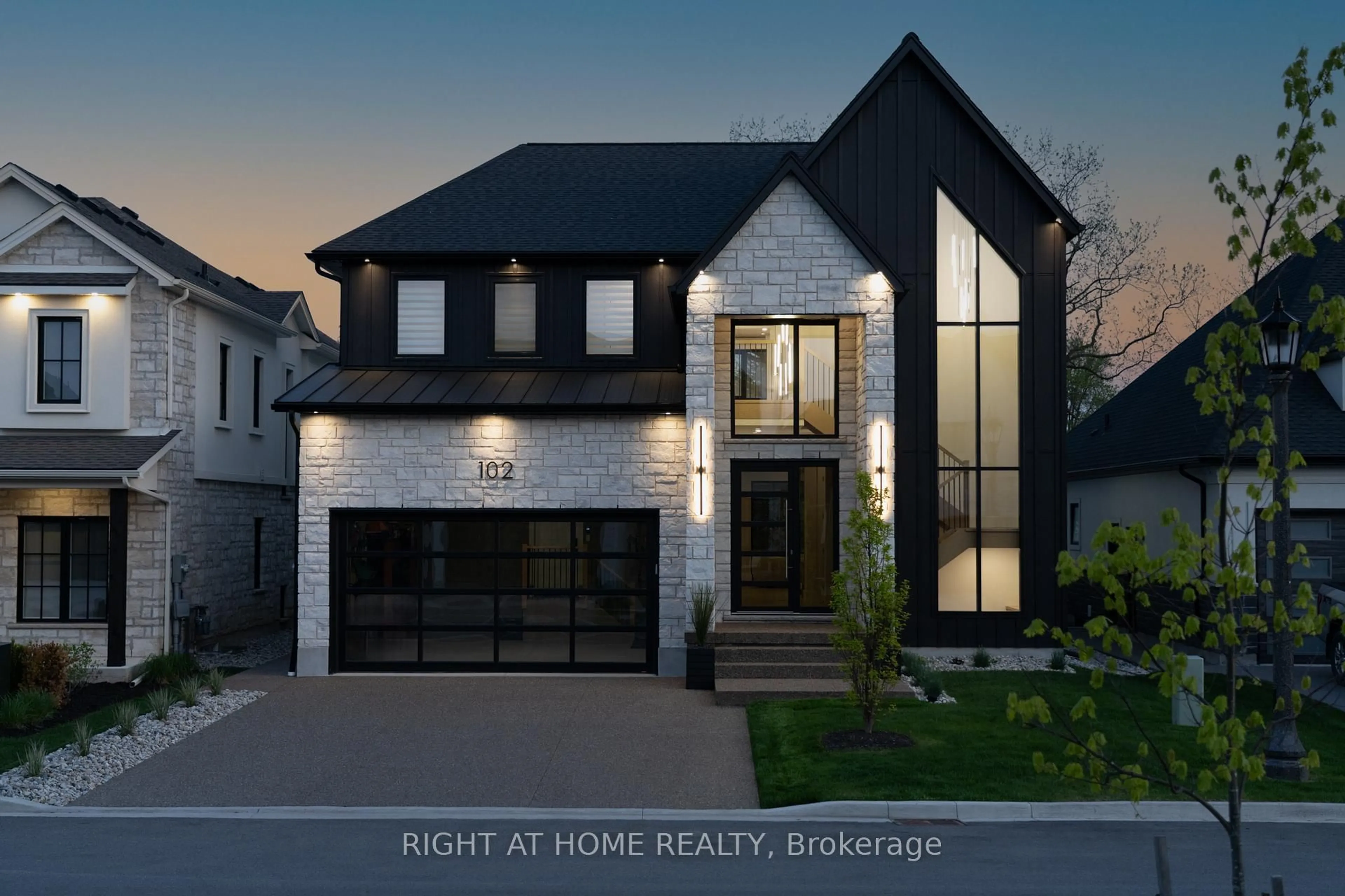 Home with brick exterior material, street for 102 Millpond Rd, Niagara-on-the-Lake Ontario L0S 1J1
