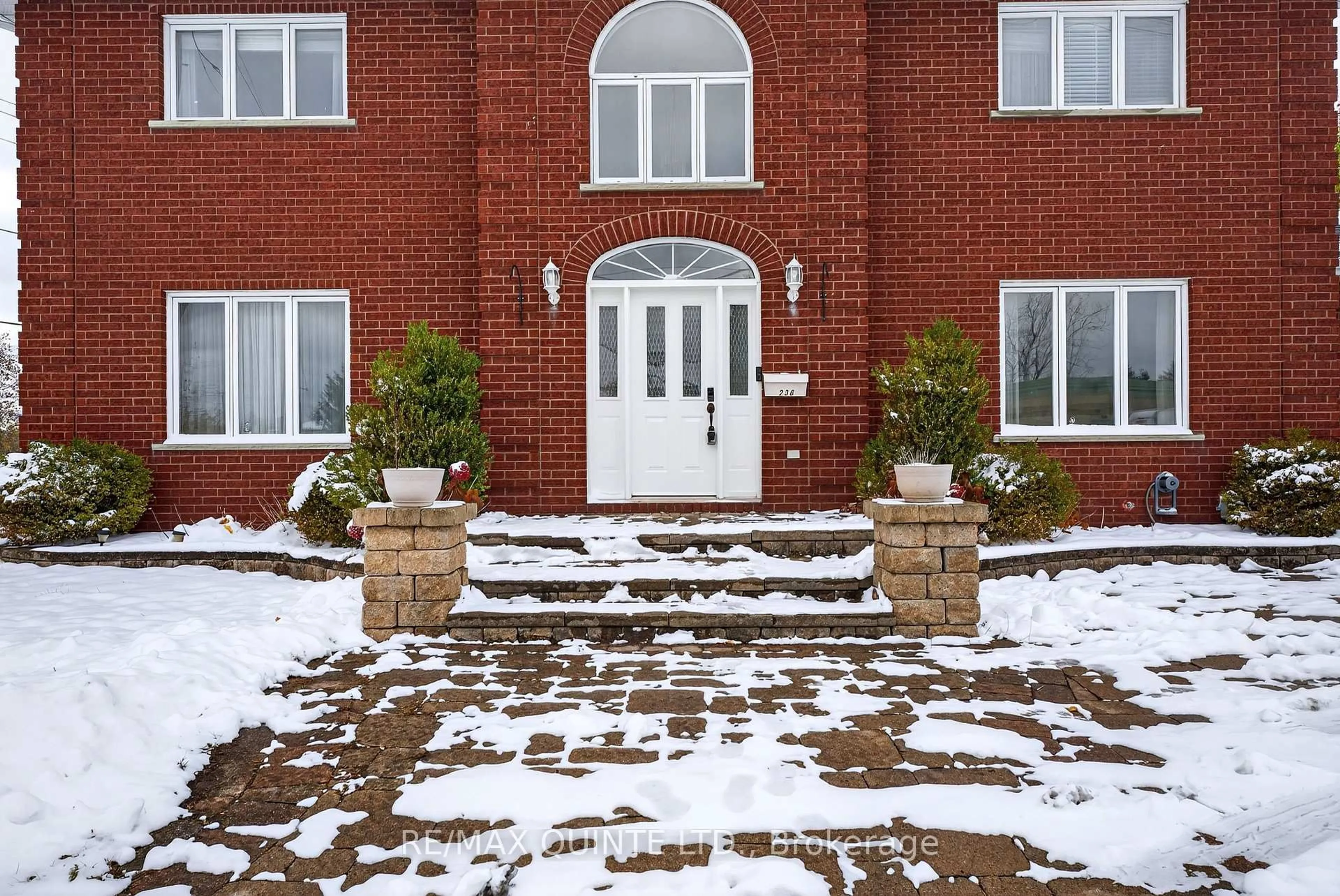 Unknown for 236 Palmer Rd, Belleville Ontario K8N 4Z2