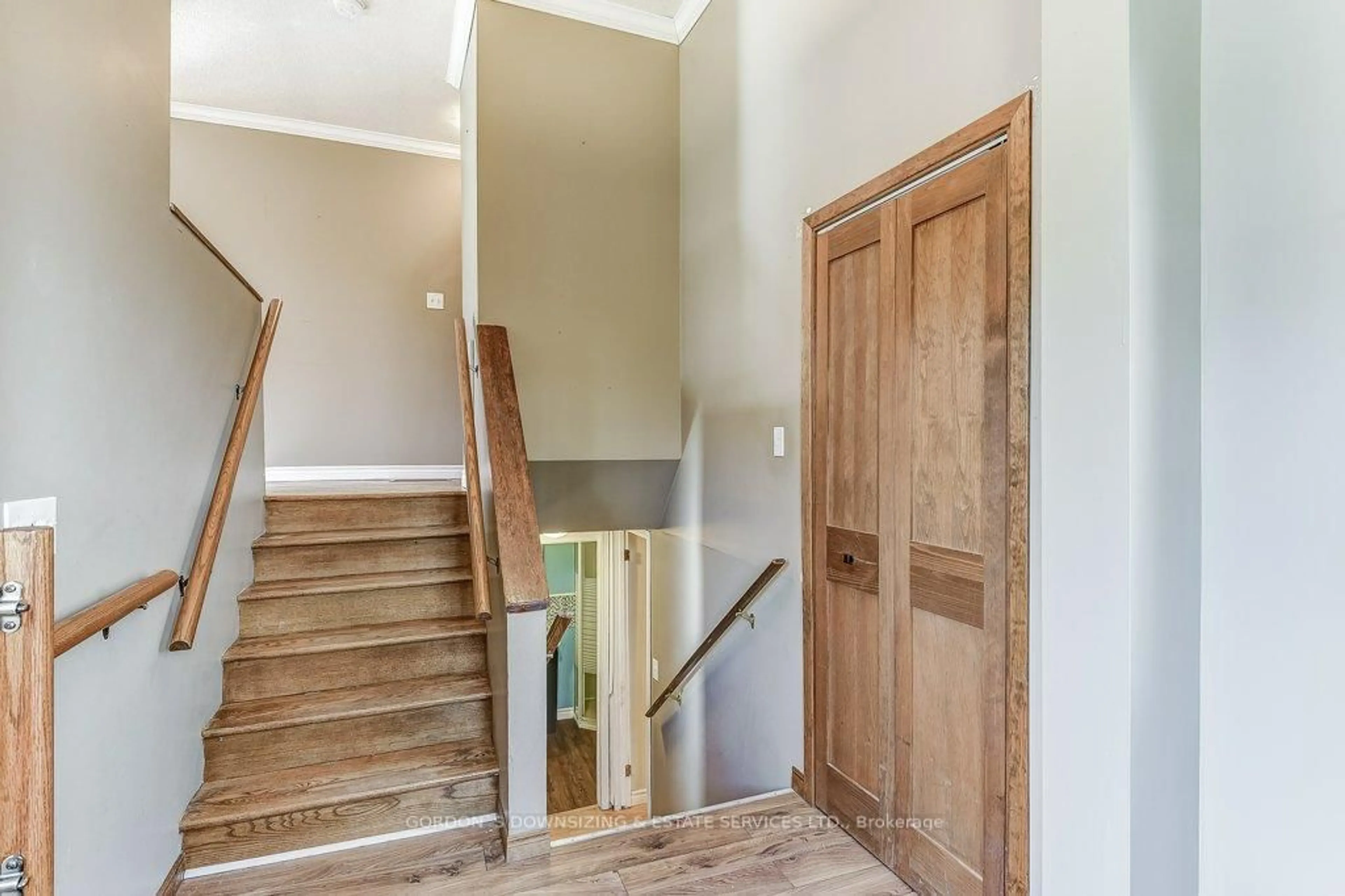 Unknown for 30 Ermatinger St, Selwyn Ontario K0L 2H0