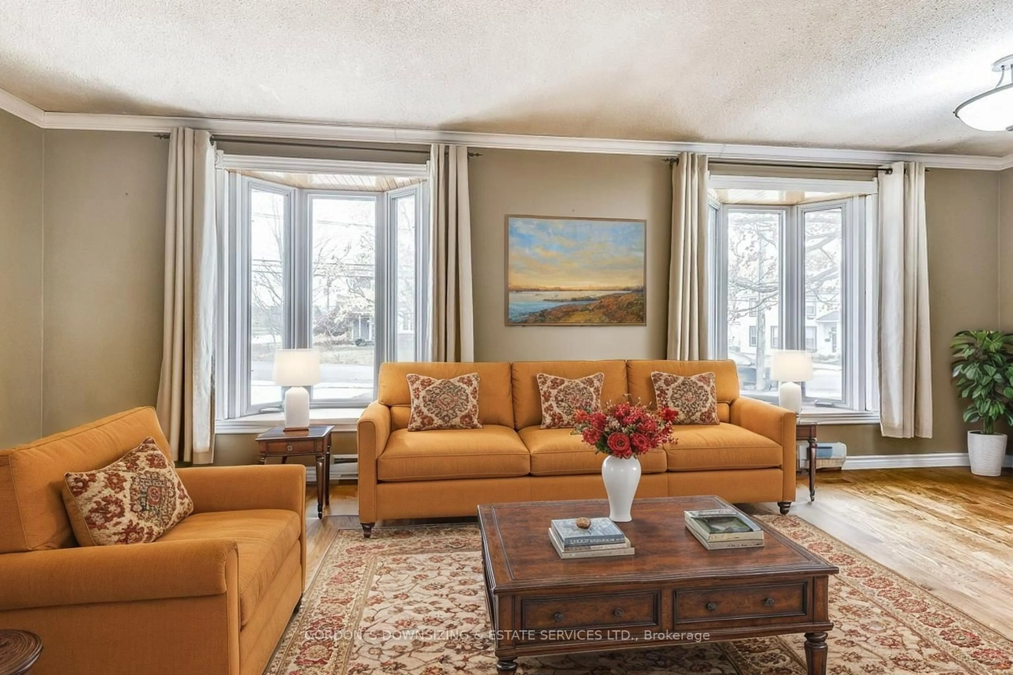 Living room with furniture, unknown for 30 Ermatinger St, Selwyn Ontario K0L 2H0