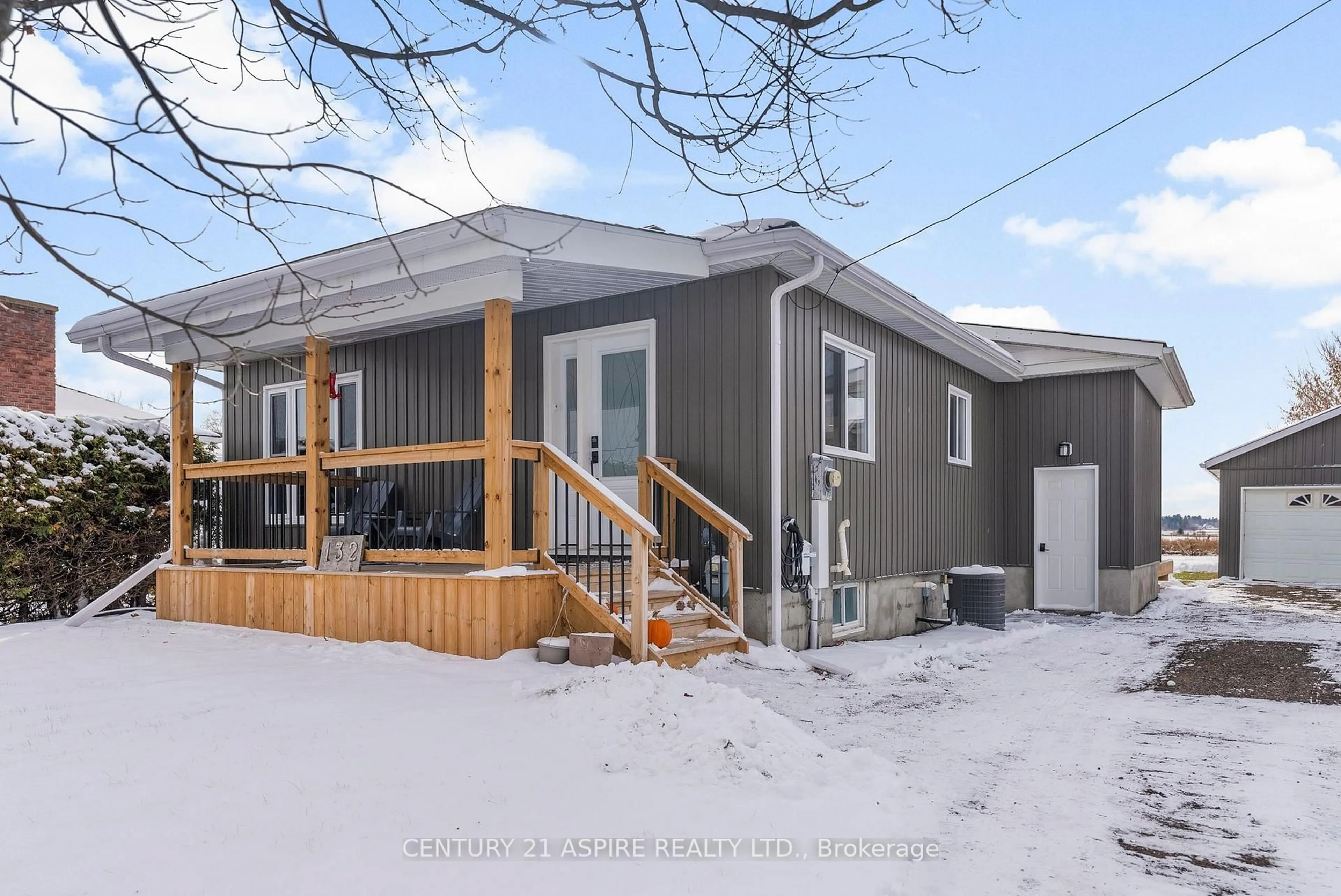 Unknown for 132 Mud Lake Rd, Pembroke Ontario K8A 6W4