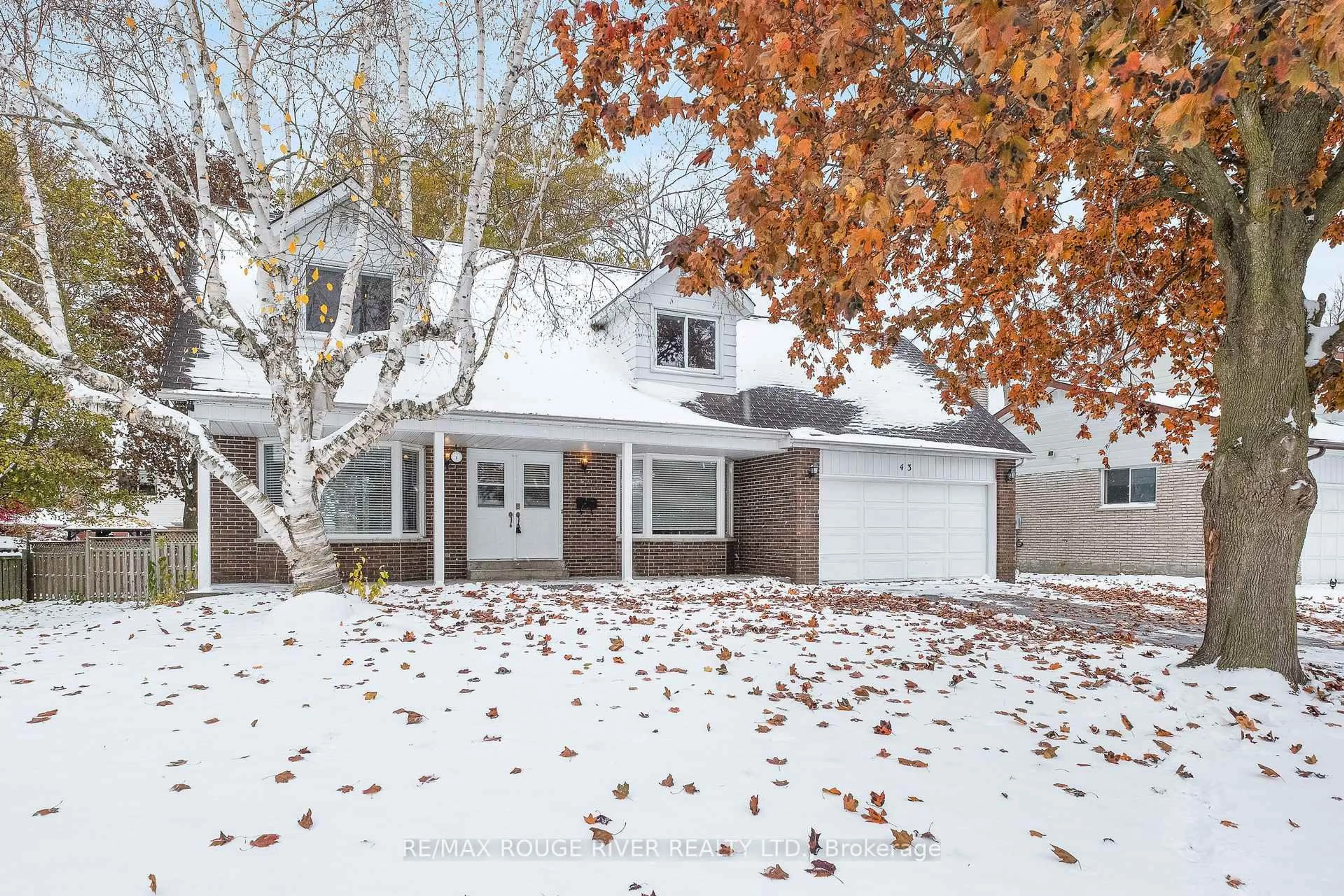 Home with vinyl exterior material, street for 43 O'neil Cres, Quinte West Ontario K8V 5Y5