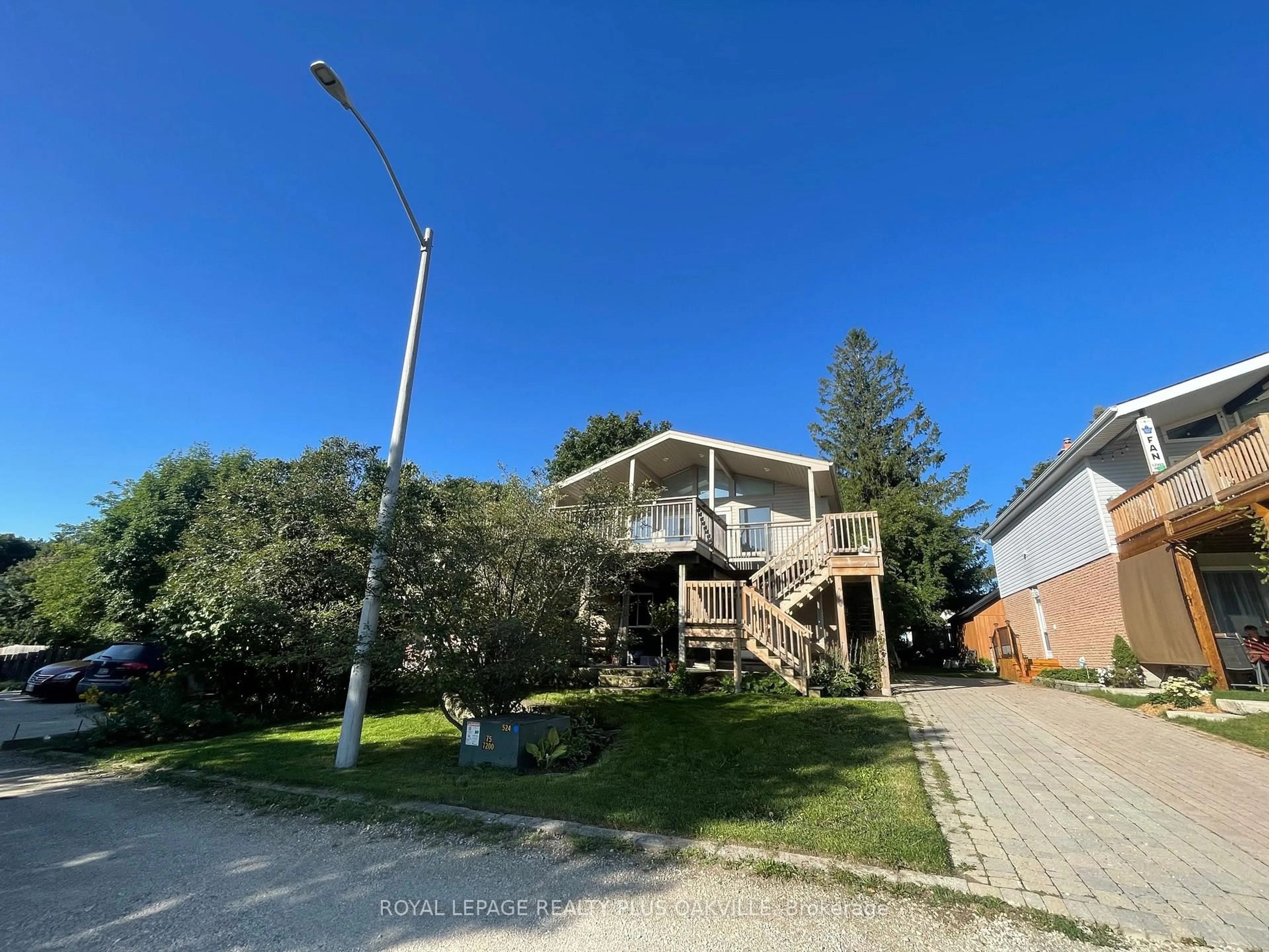 A pic from outside/outdoor area/front of a property/back of a property/a pic from drone, street for 62 Crozier St, East Luther Grand Valley Ontario L9W 5N6