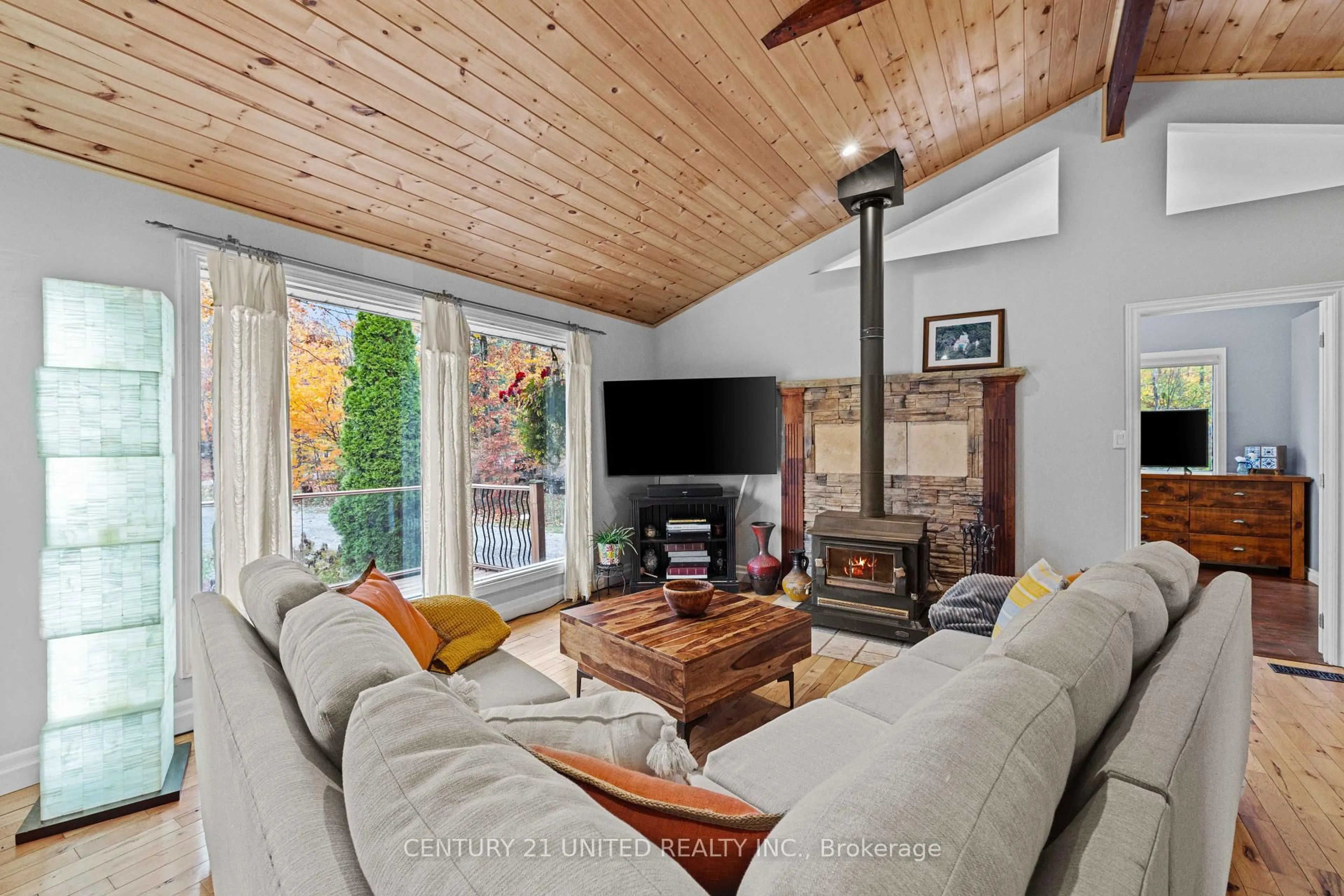 Living room with furniture, unknown for 25 Sugarbush Blvd, Trent Lakes Ontario K0L 1J0