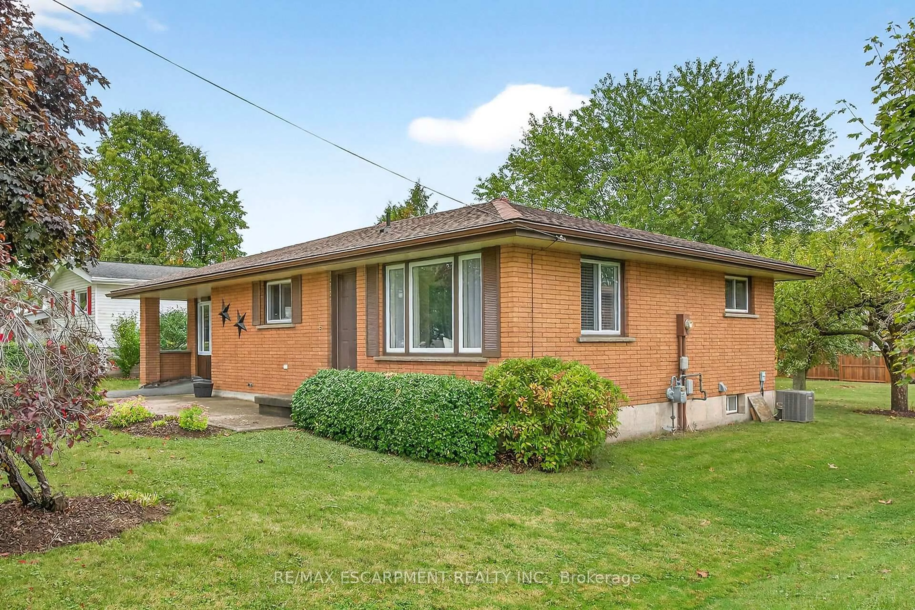 Home with brick exterior material, street for 49 ERIE Ave, Haldimand Ontario N0A 1G0