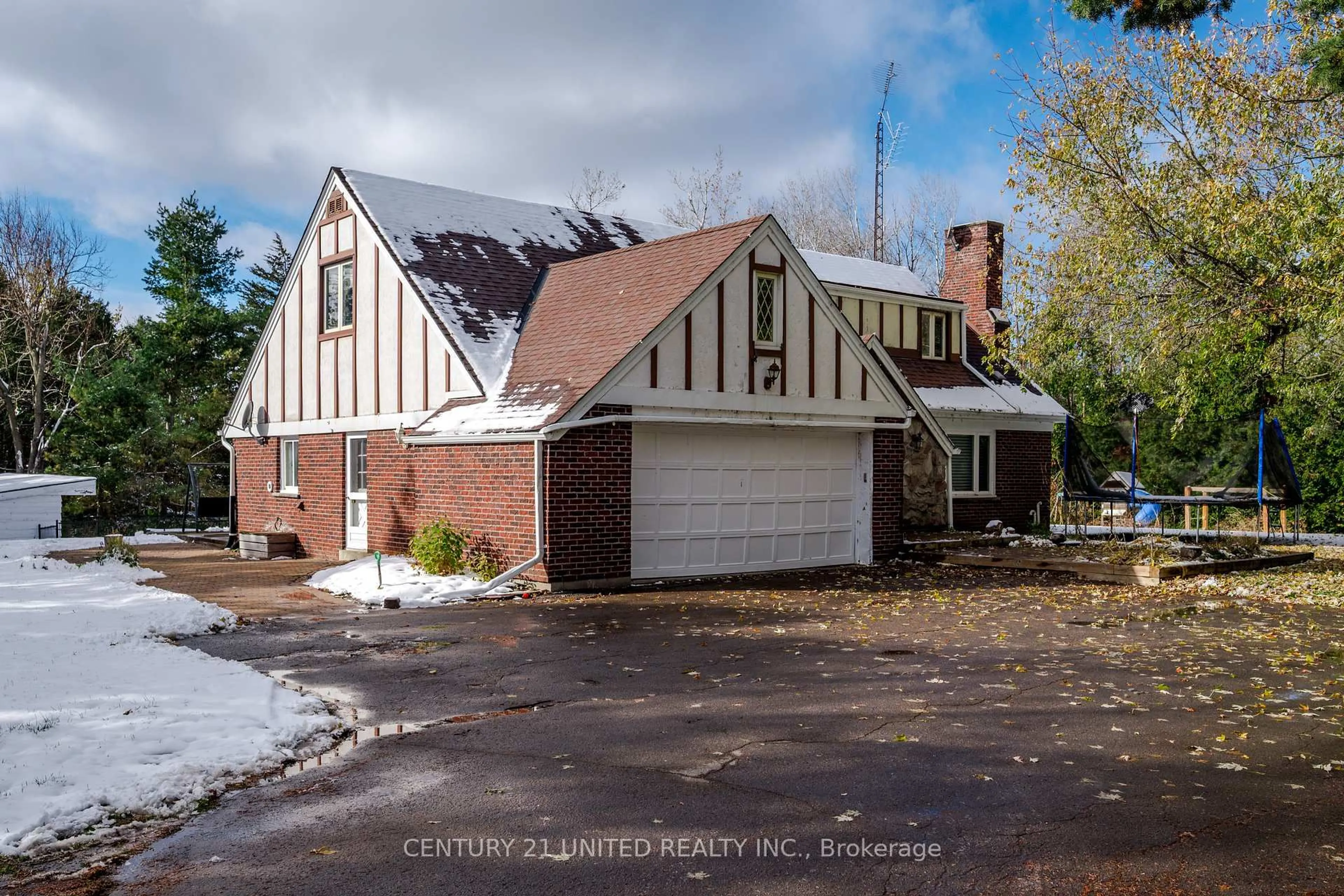 Home with brick exterior material, street for 193 Kenedon Dr, Kawartha Lakes Ontario K0L 2W0