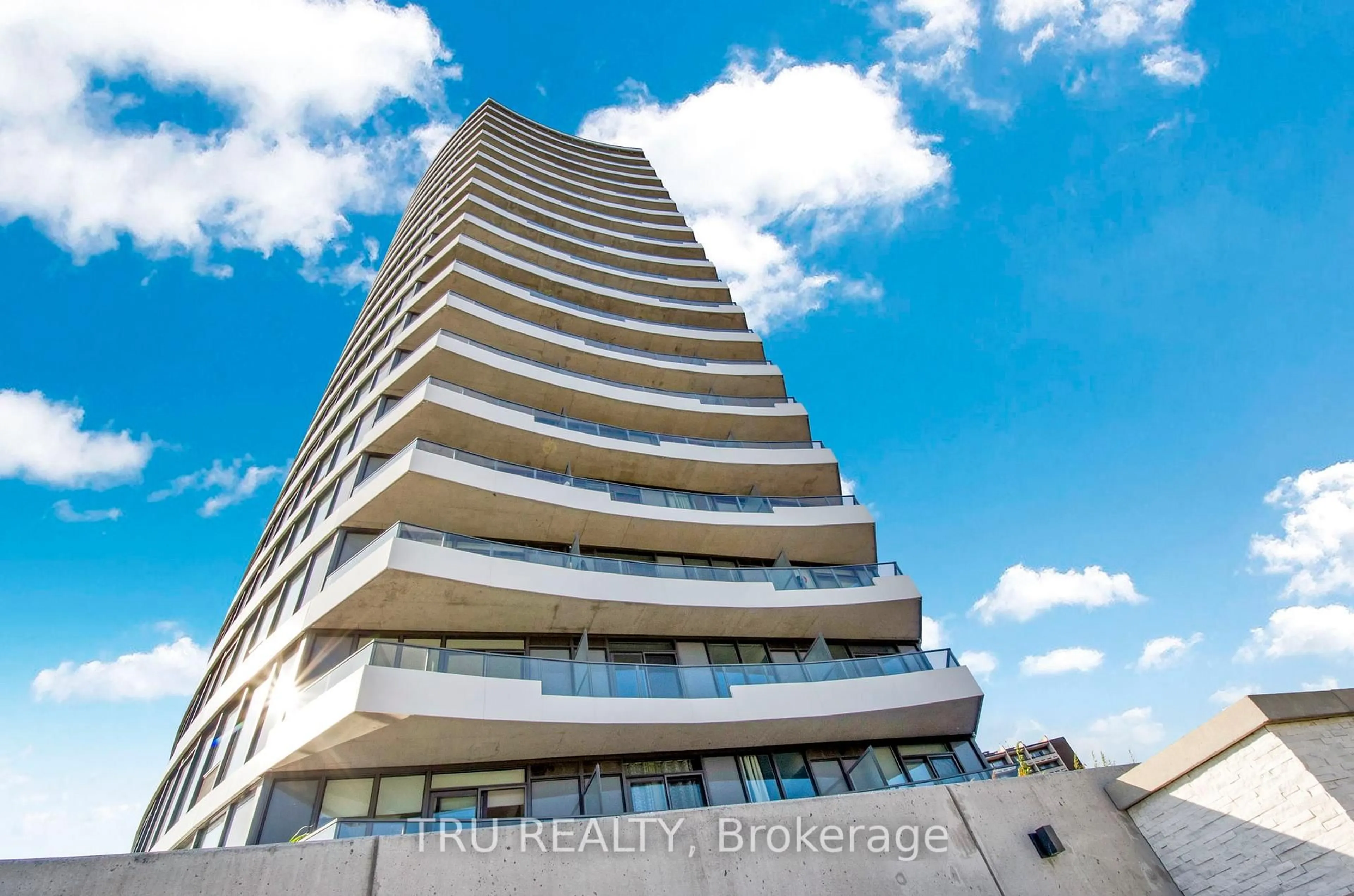 Unknown for 485 Richmond Rd #910, Ottawa Ontario K2A 3W9