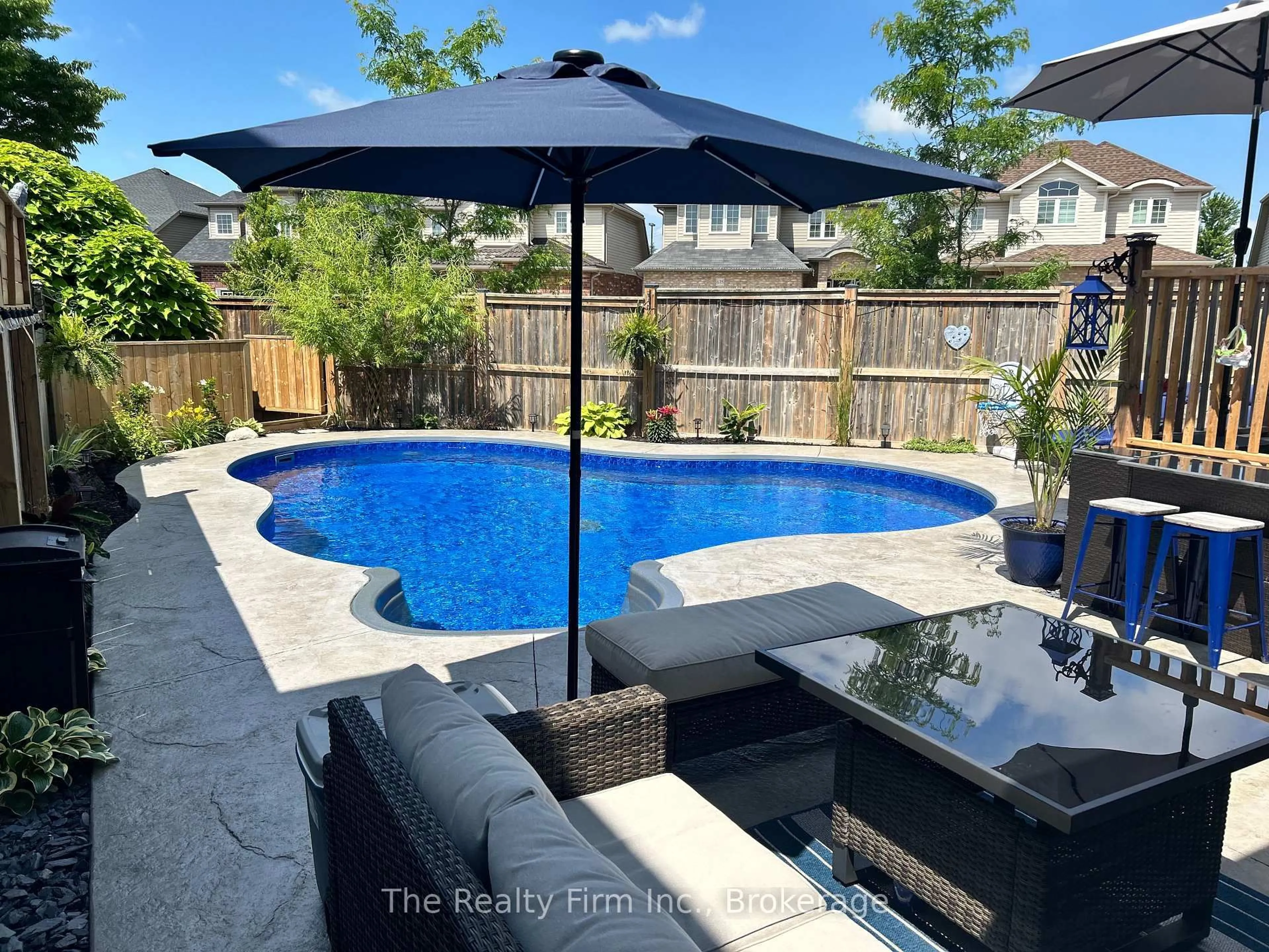 Pool for 426 Champlain Ave, Woodstock Ontario N4V 0B3