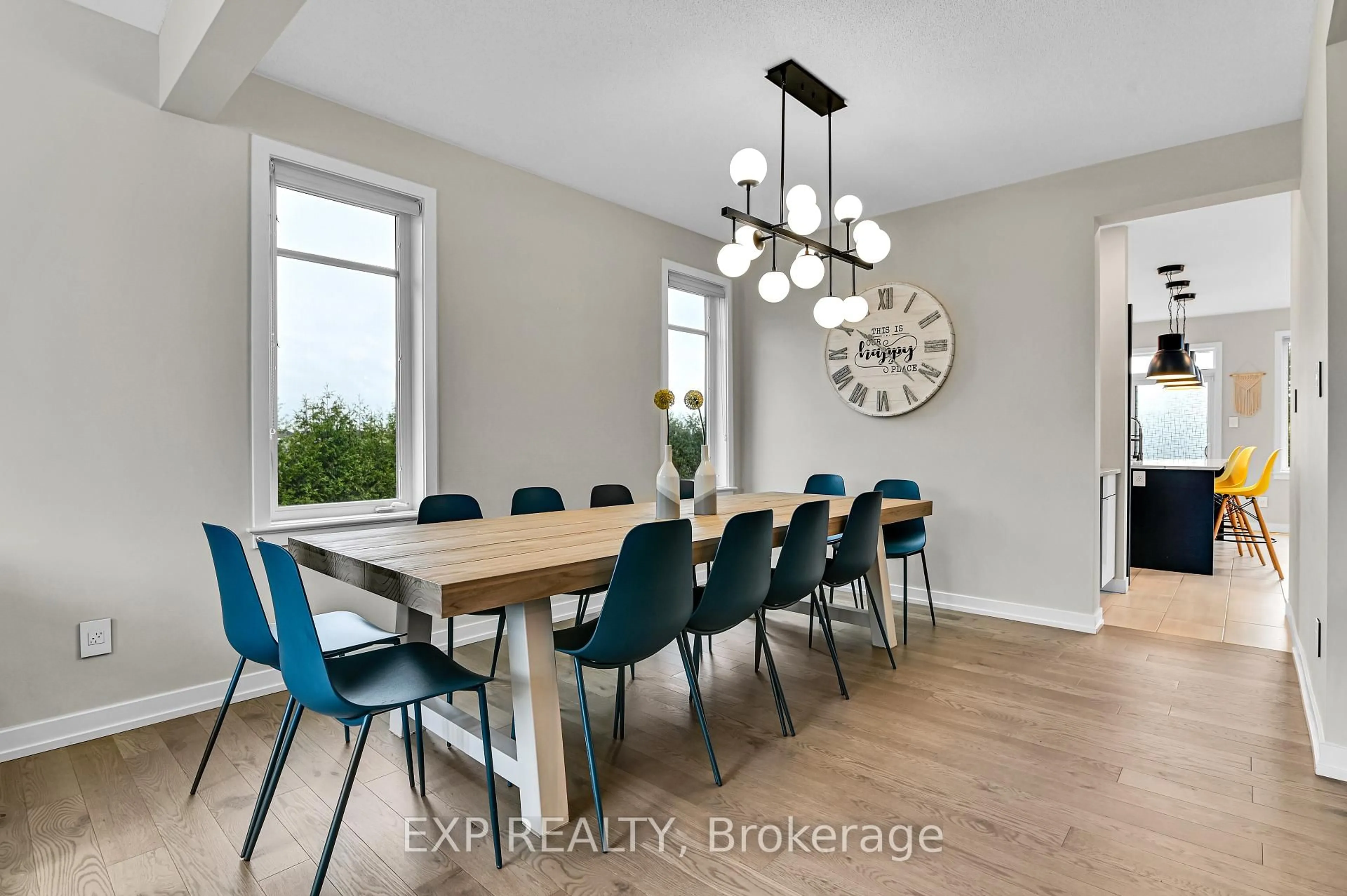 Dining room, wood/laminate floor for 364 Gloaming Cres, Ottawa Ontario K2S 1B6