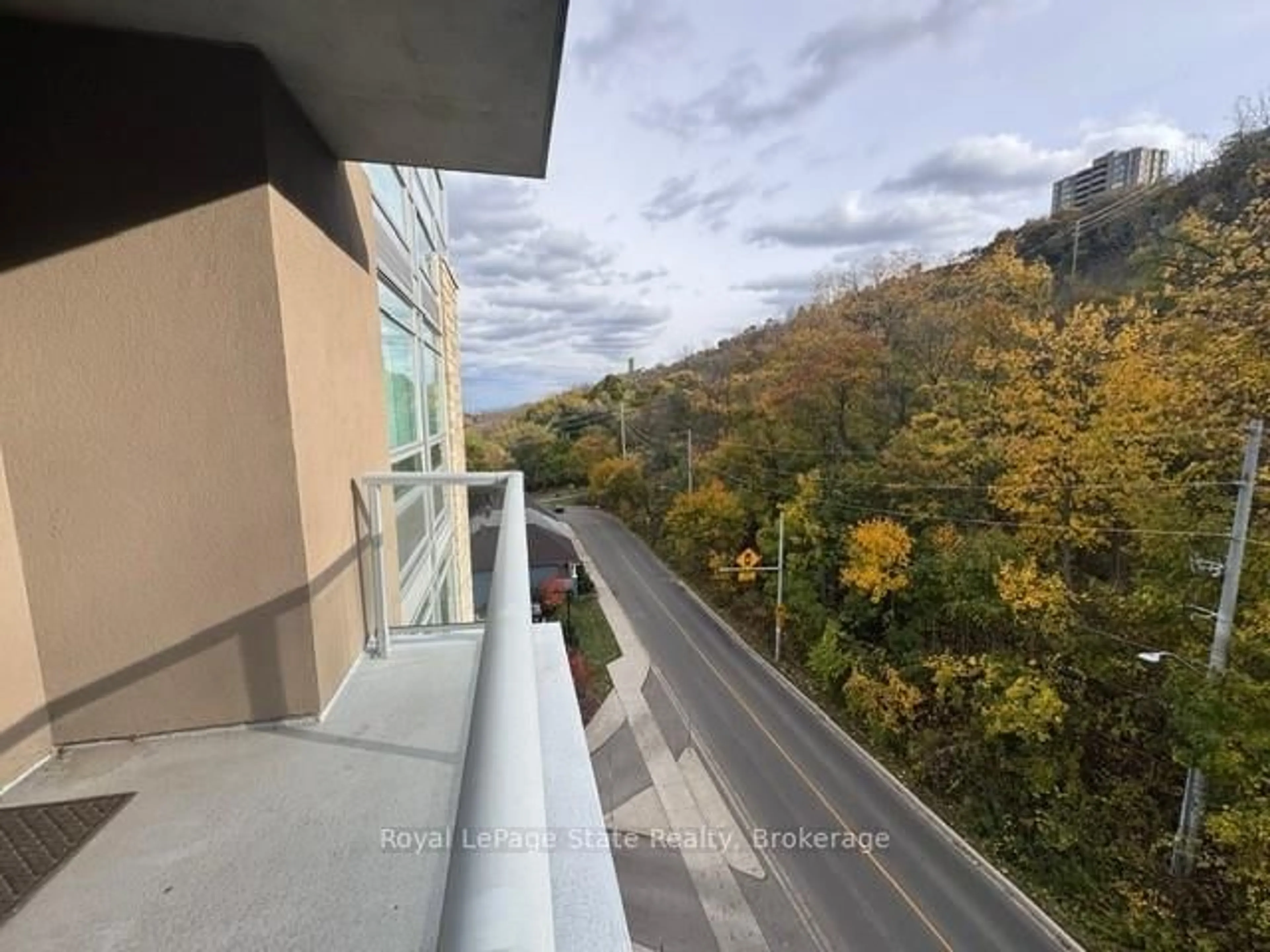 Balcony in the apartment, city buildings view from balcony for 479 Charlton Ave #502, Hamilton Ontario L8N 0B4