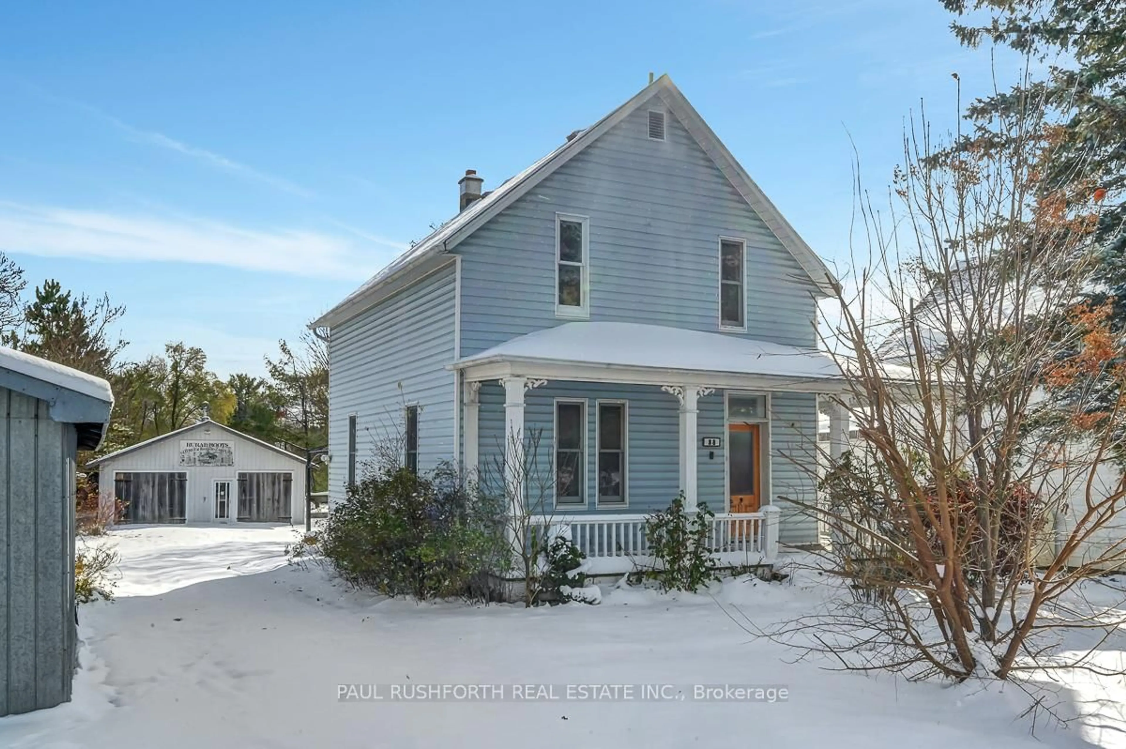 Home with vinyl exterior material, street for 88 Owen St, Lanark Ontario K0G 1K0