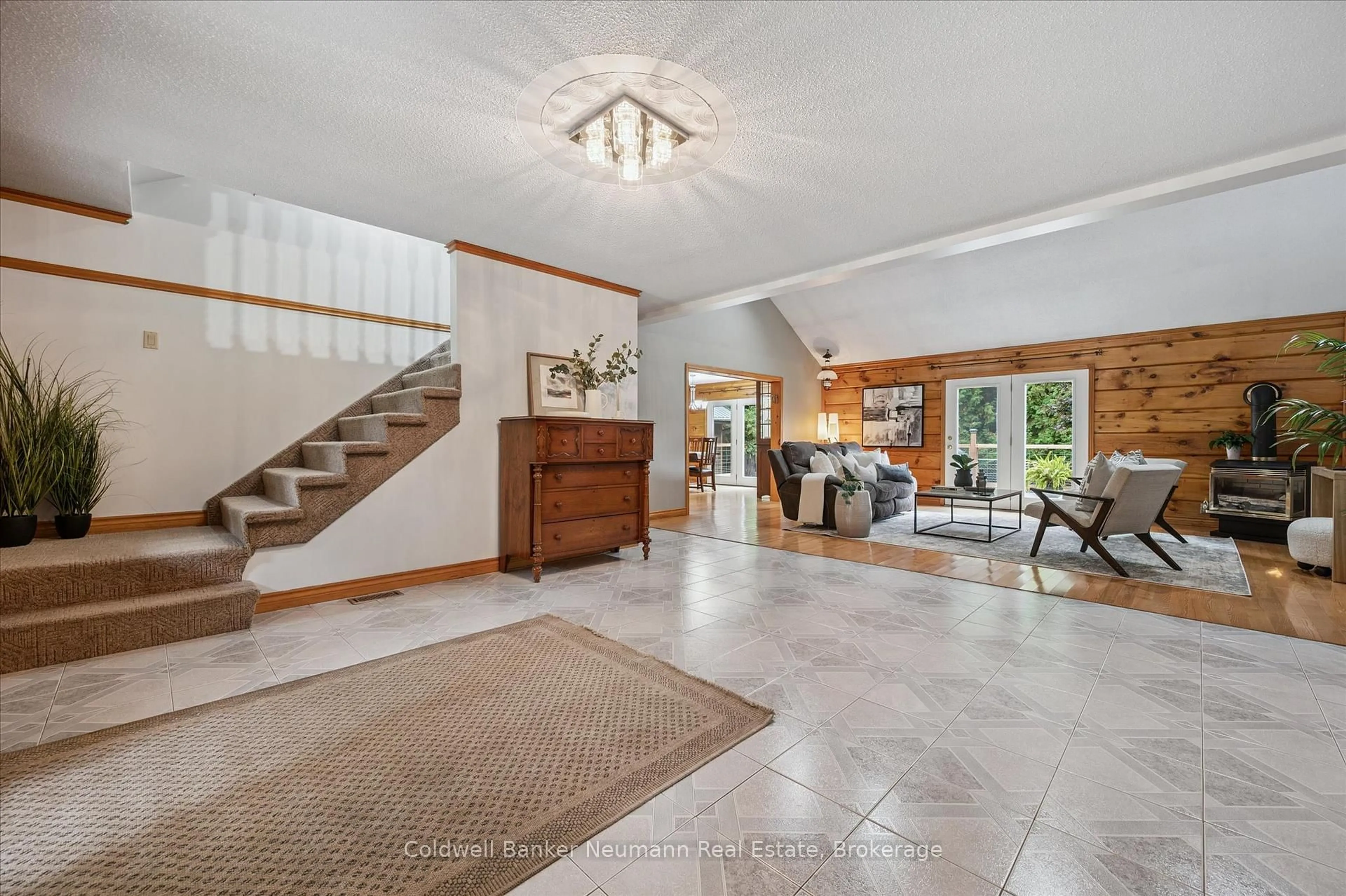 Indoor foyer for 403277 Grey Road 4, West Grey Ontario N0G 1R0