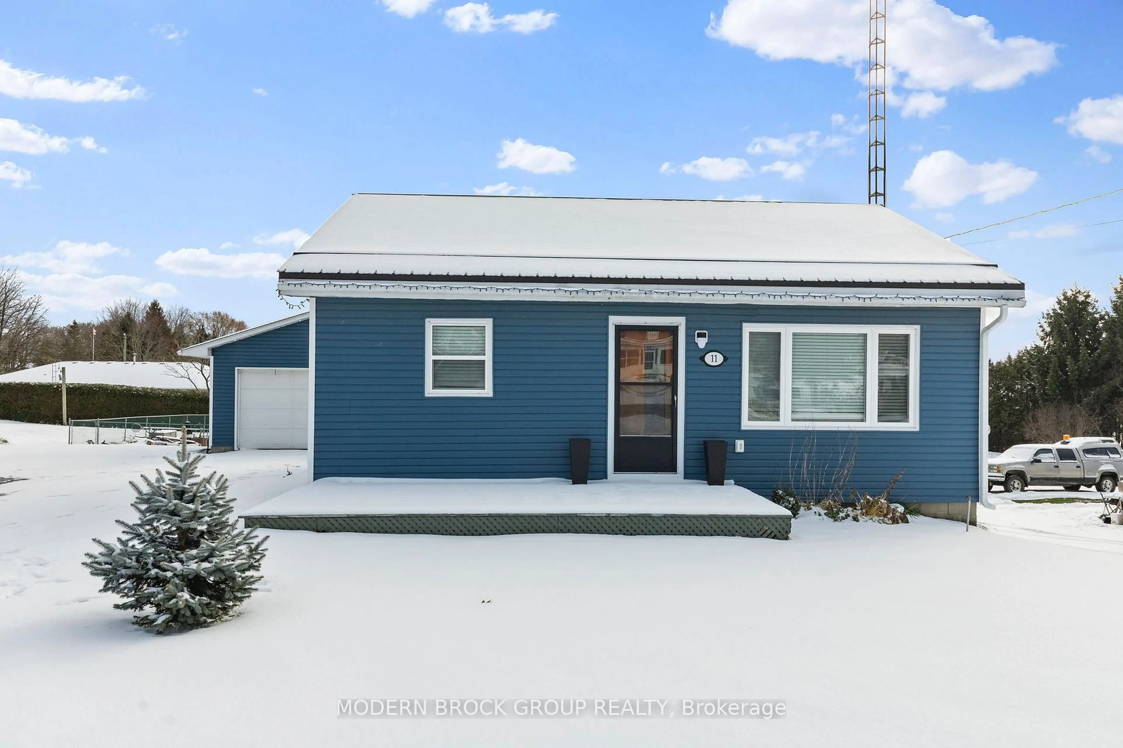 Unknown for 11 Main St, Athens Ontario K0E 1B0