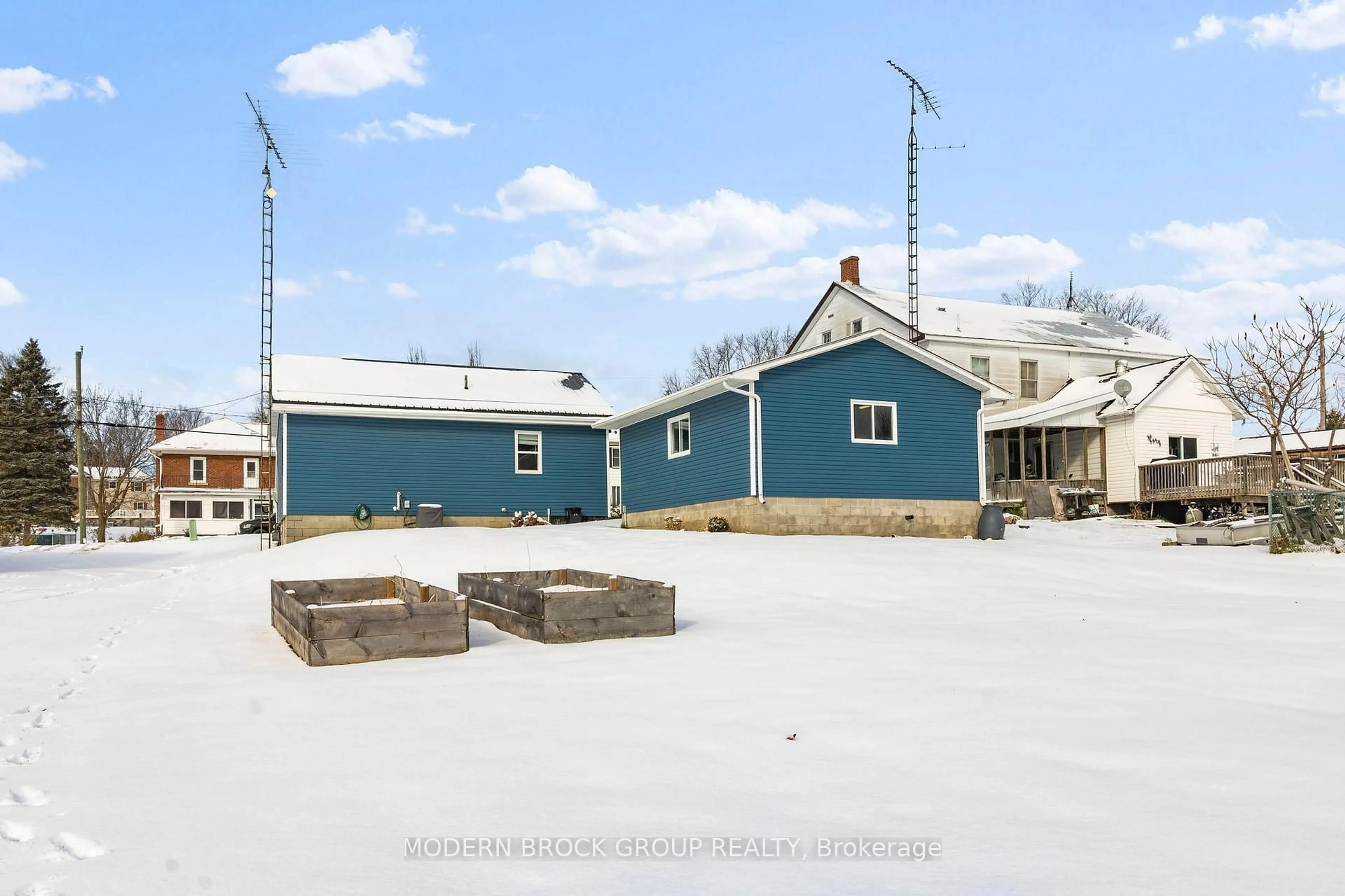 Unknown for 11 Main St, Athens Ontario K0E 1B0