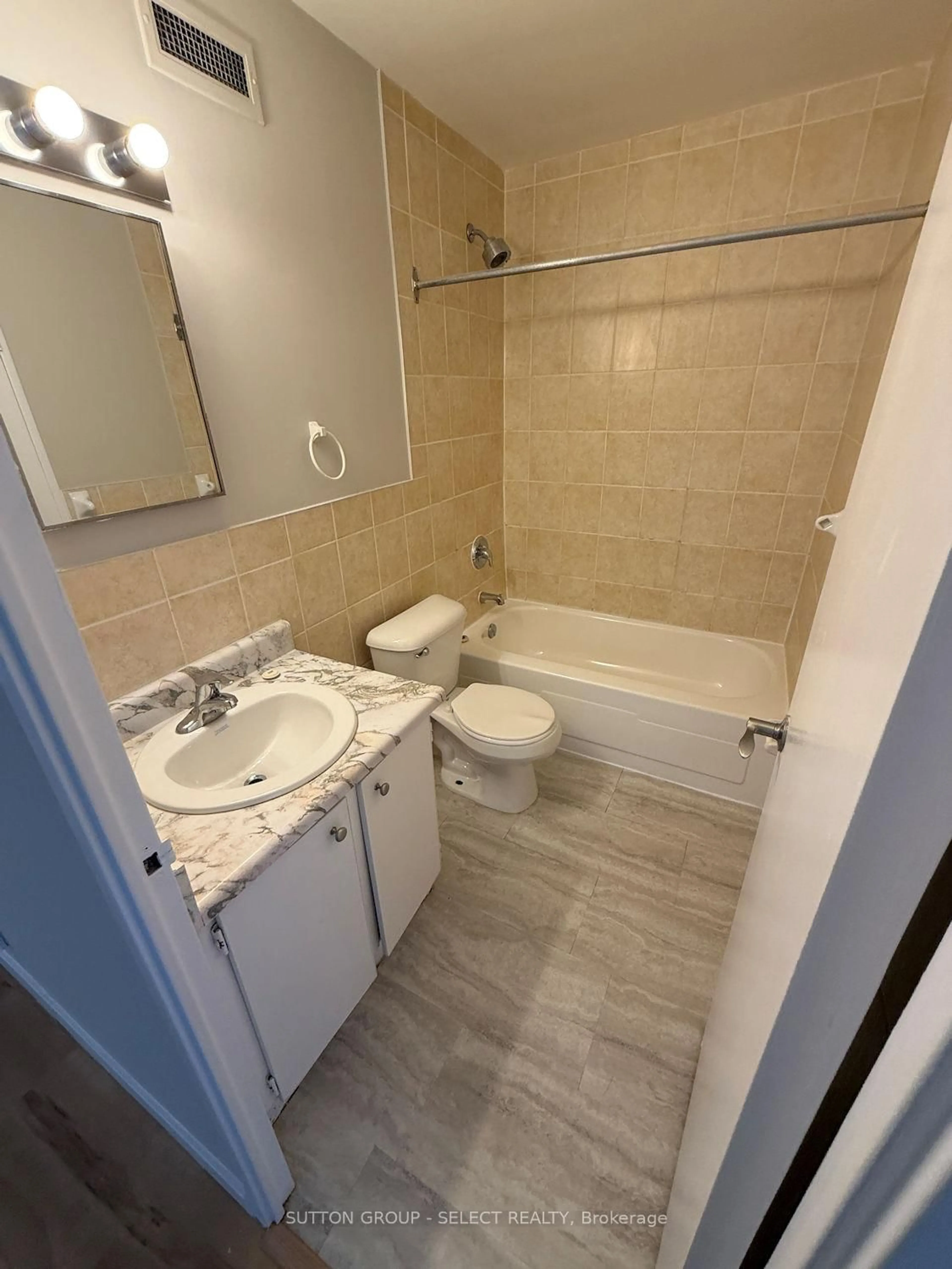 Standard bathroom, unknown for 573 Mornington Ave #1107, London East Ontario N5Y 4T9
