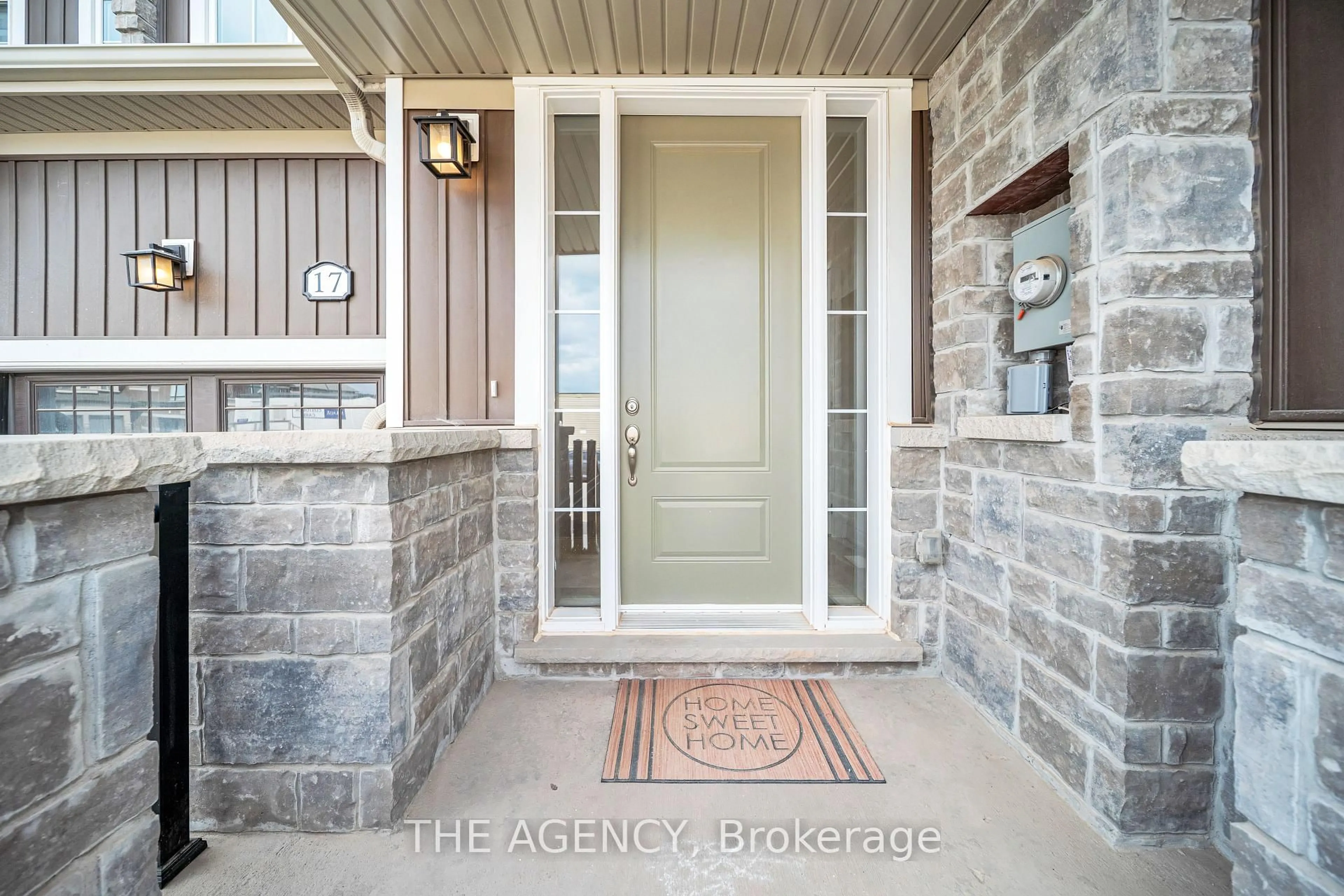 Indoor entryway for 17 Steer Rd, Erin Ontario N0B 1T0