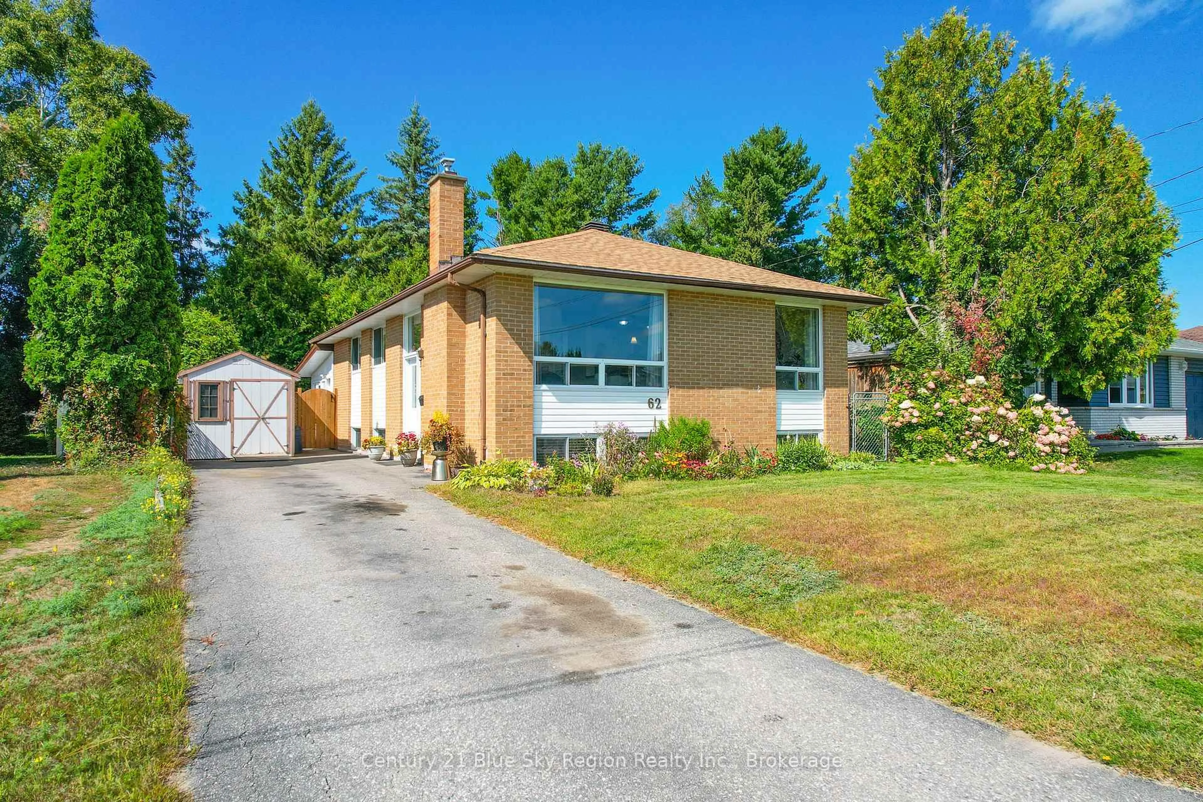 Unknown for 62 Strathcona Dr, North Bay Ontario P1A 2N1