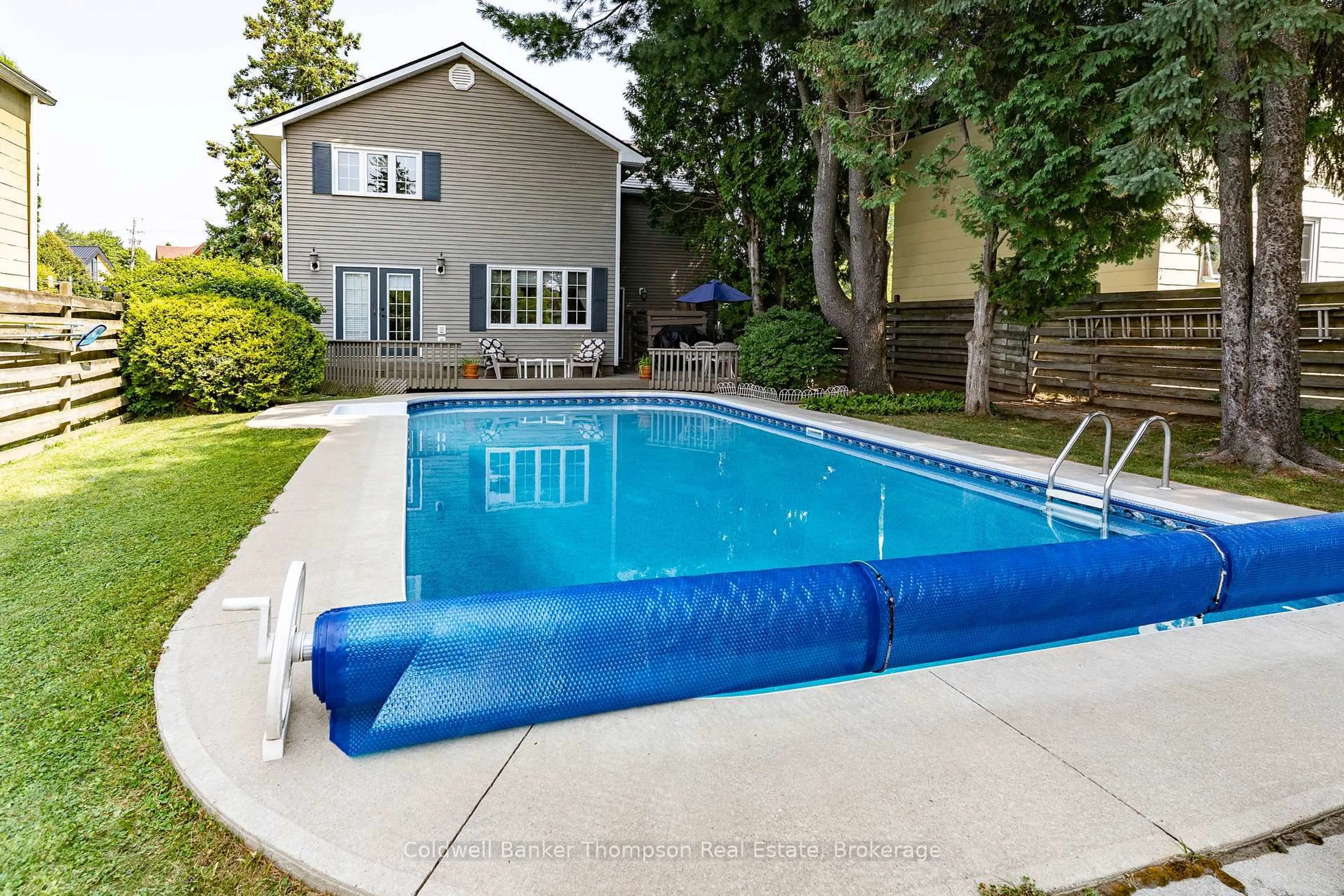 Pool for 3 Cliff Ave, Huntsville Ontario P1H 1G4