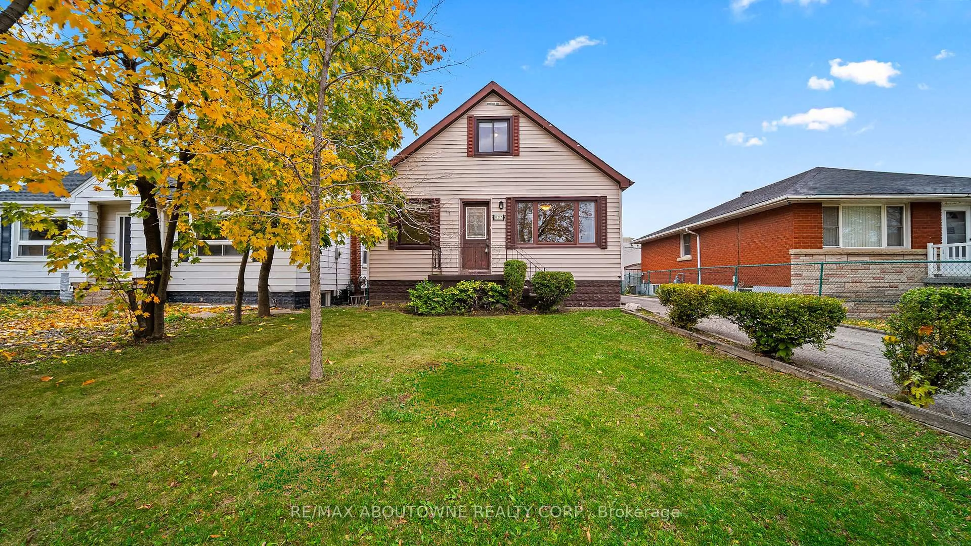 Unknown for 661 Brighton Ave, Hamilton Ontario L8H 6H3