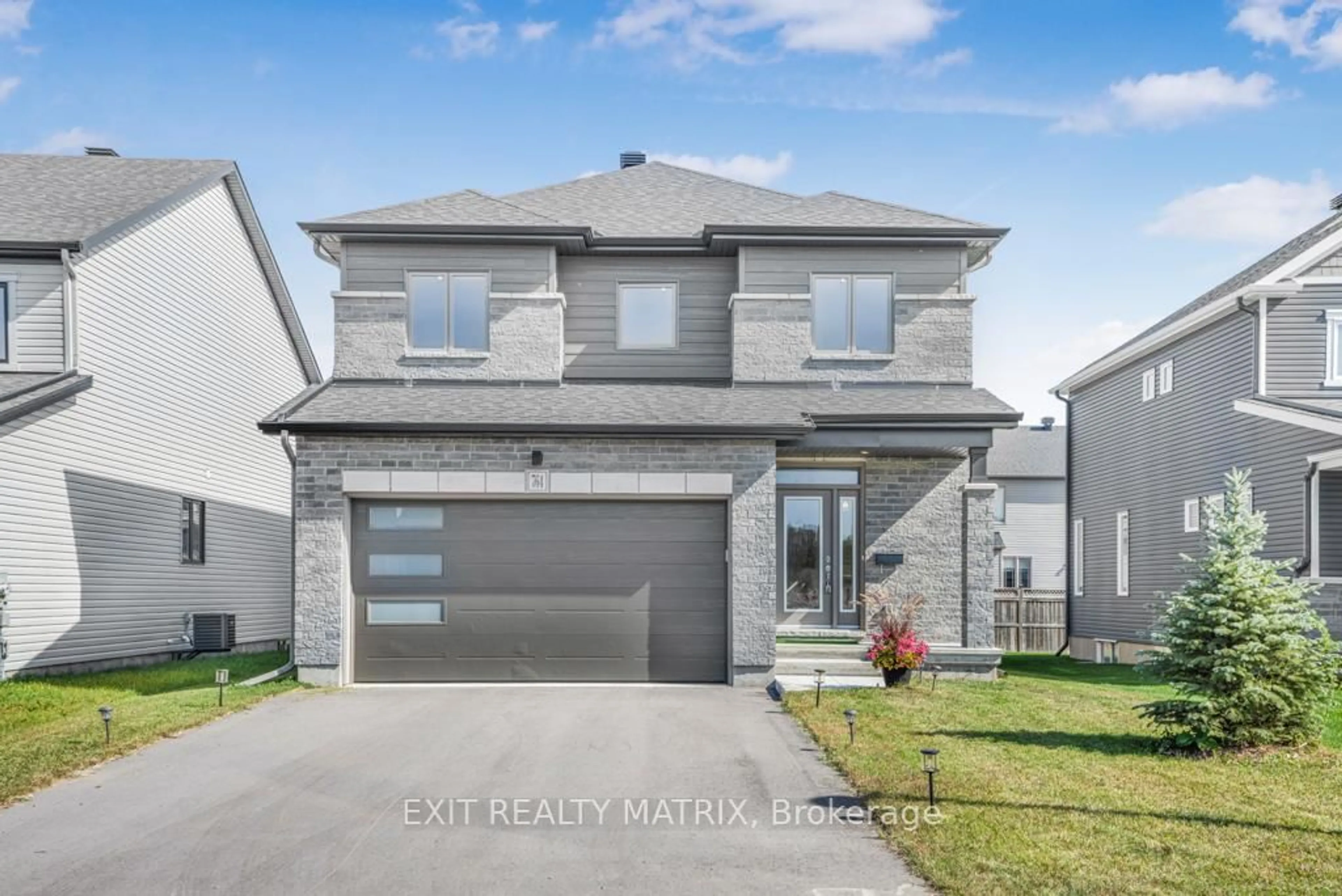 Home with brick exterior material, street for 764 NAMUR St, Russell Ontario K0A 1W0