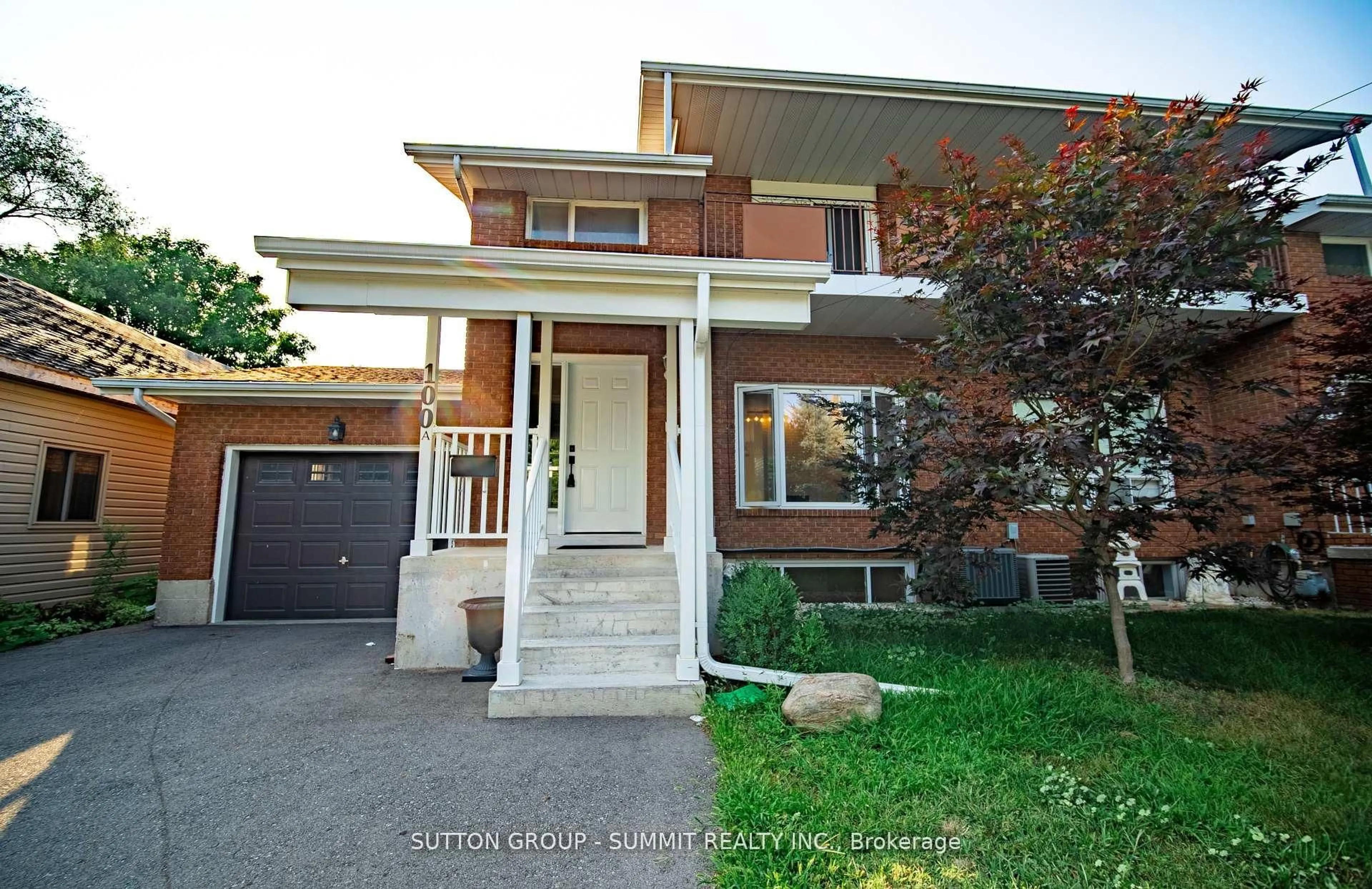 Home with brick exterior material, street for 100 North Park St, Brantford Ontario N3R 4K1