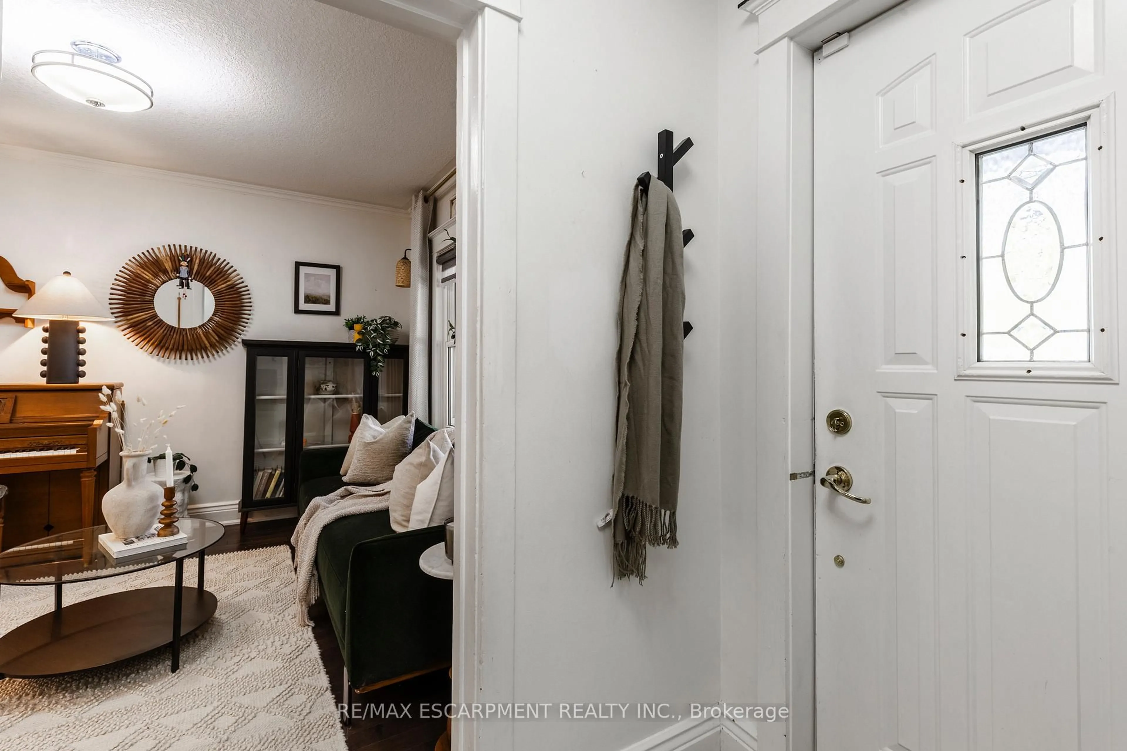 Indoor entryway for 431 Hughson St, Hamilton Ontario L8L 4N4