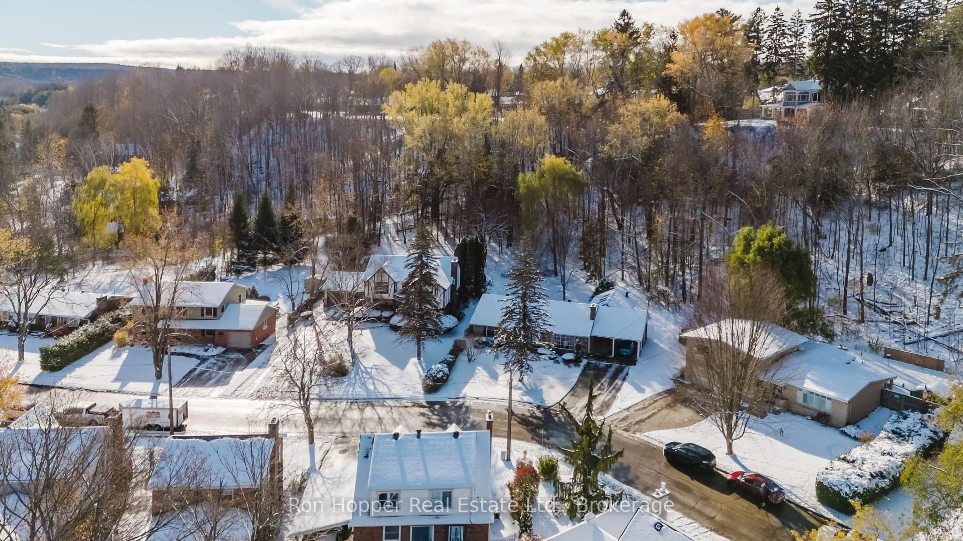 A pic from outside/outdoor area/front of a property/back of a property/a pic from drone, unknown for 340 2nd Ave, Owen Sound Ontario N4K 4L7