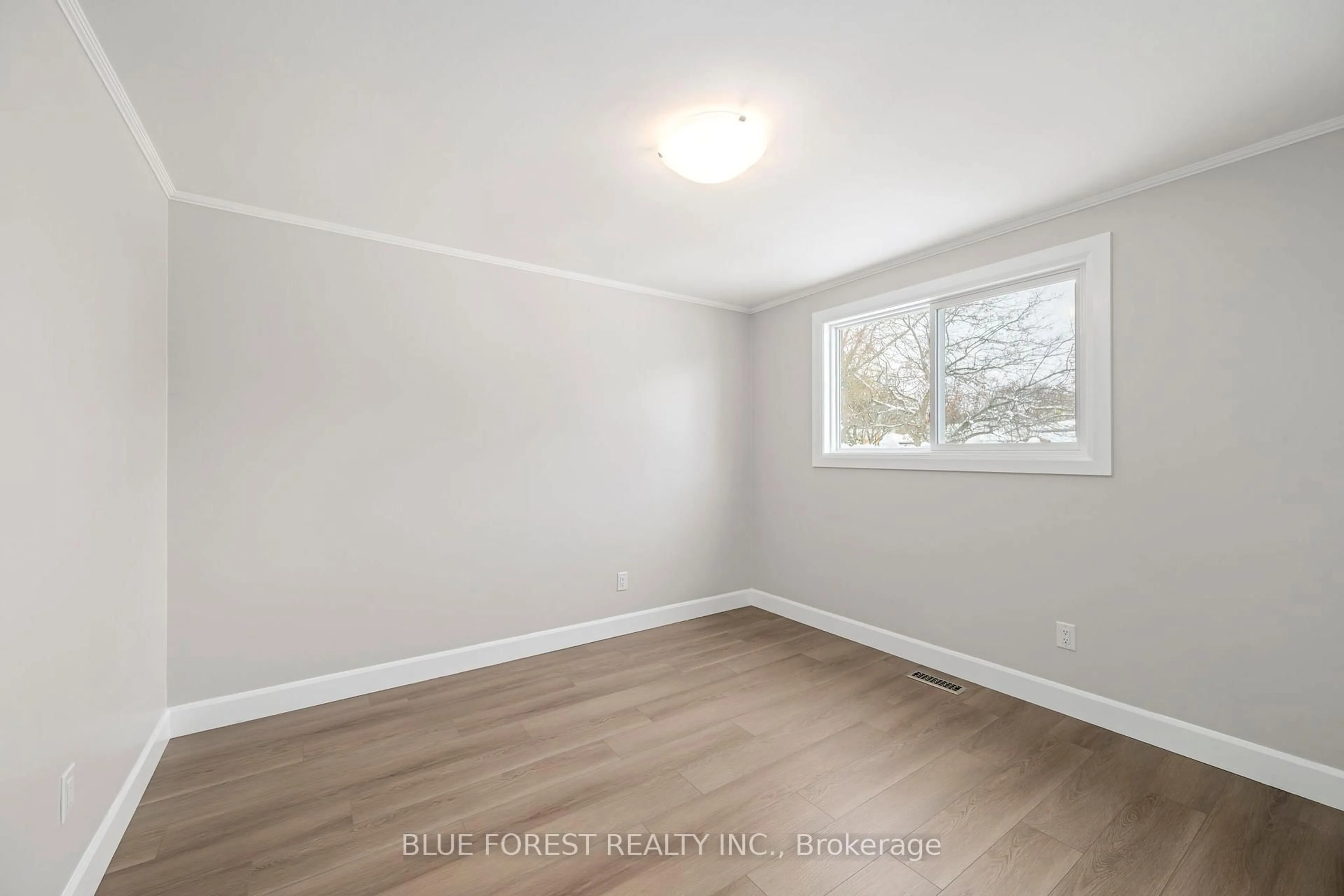 A pic of a room for 71 SPARTA St, St. Thomas Ontario N5R 5H1