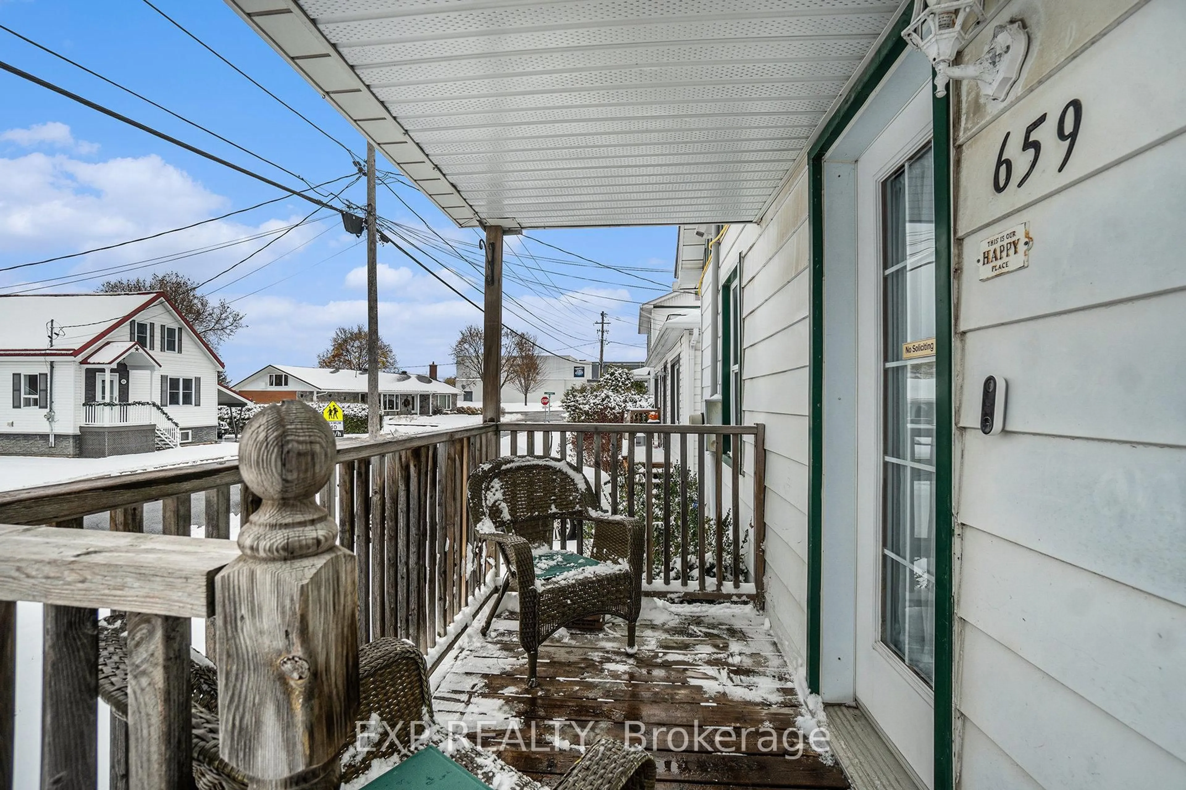 Patio, street for 659 Montcalm St, Casselman Ontario K0A 1M0