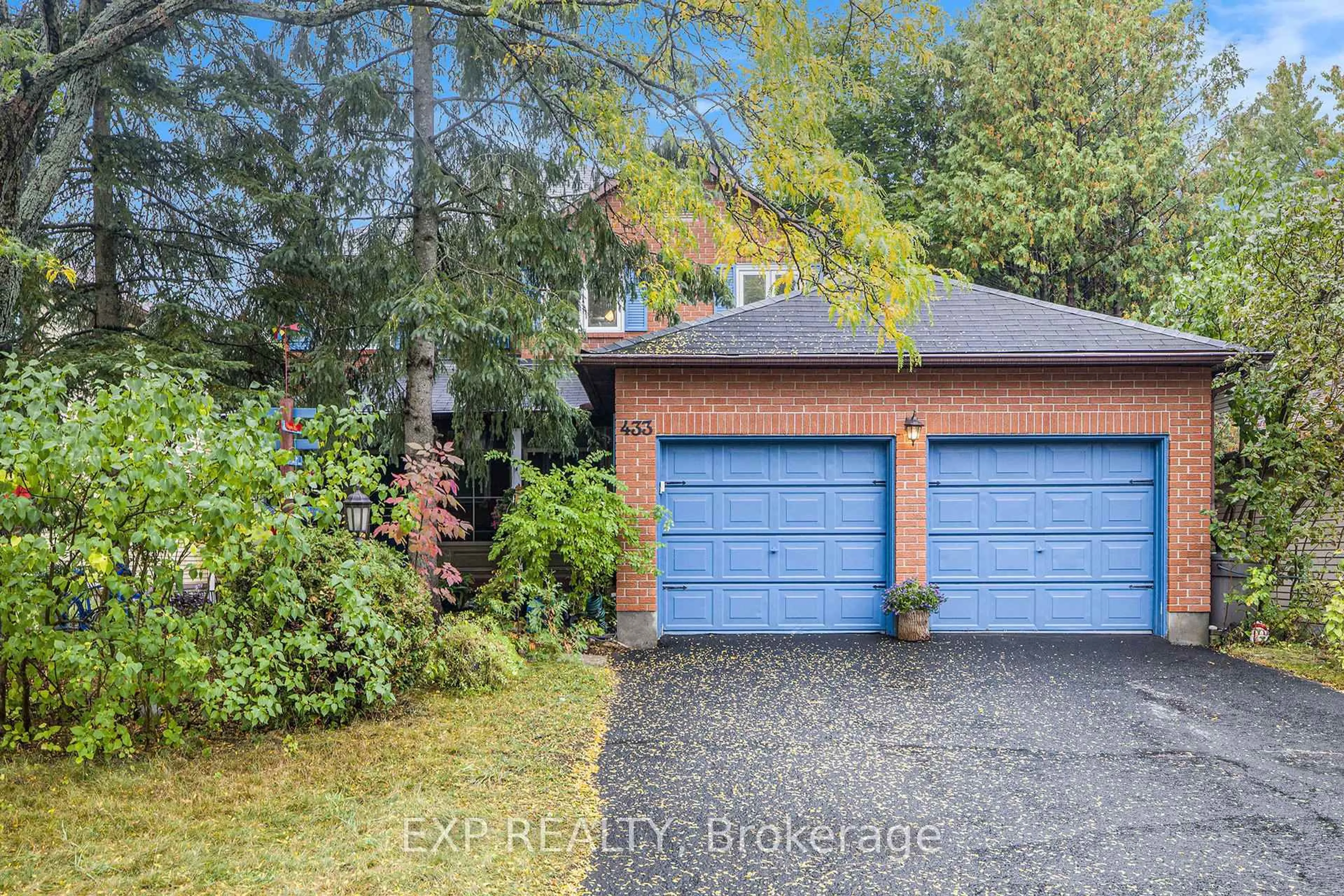 Home with brick exterior material, street for 433 Pickford Dr, Kanata Ontario K2L 3R6
