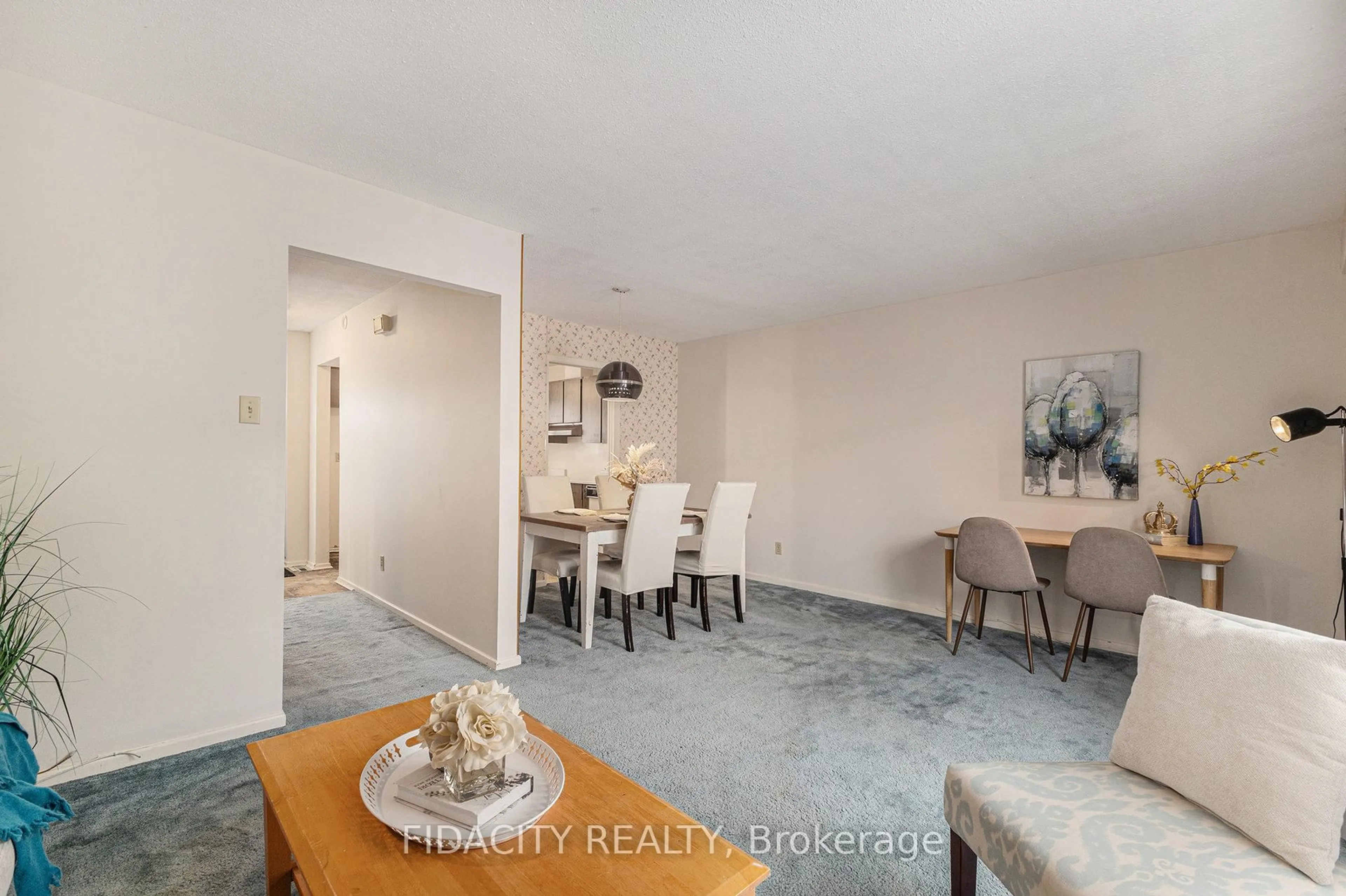 A pic of a room for 477 Moodie Dr #C, Ottawa Ontario K2H 8T7