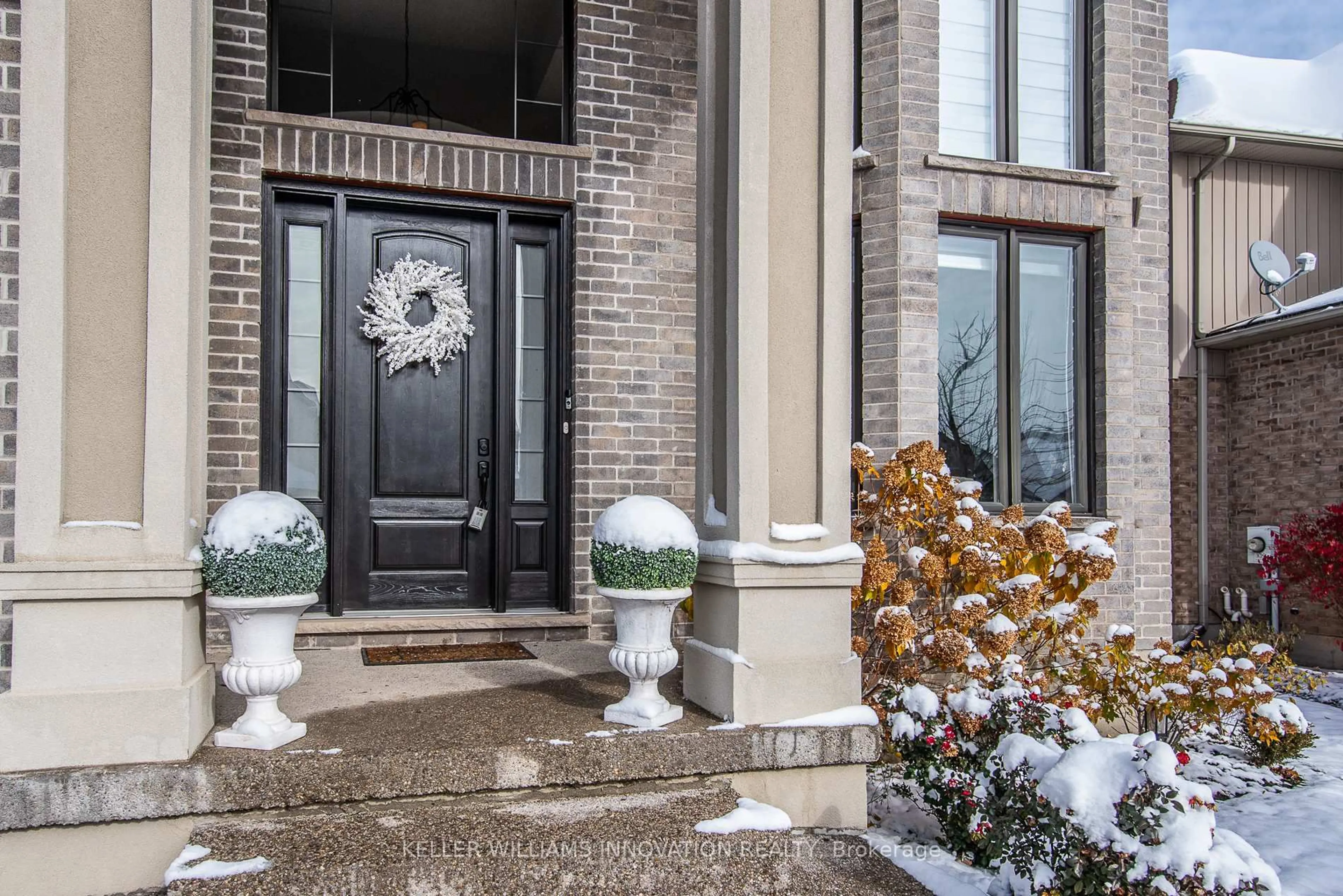 Indoor entryway for 79 GERBER MEADOWS Dr, Wellesley Ontario N0B 2T0