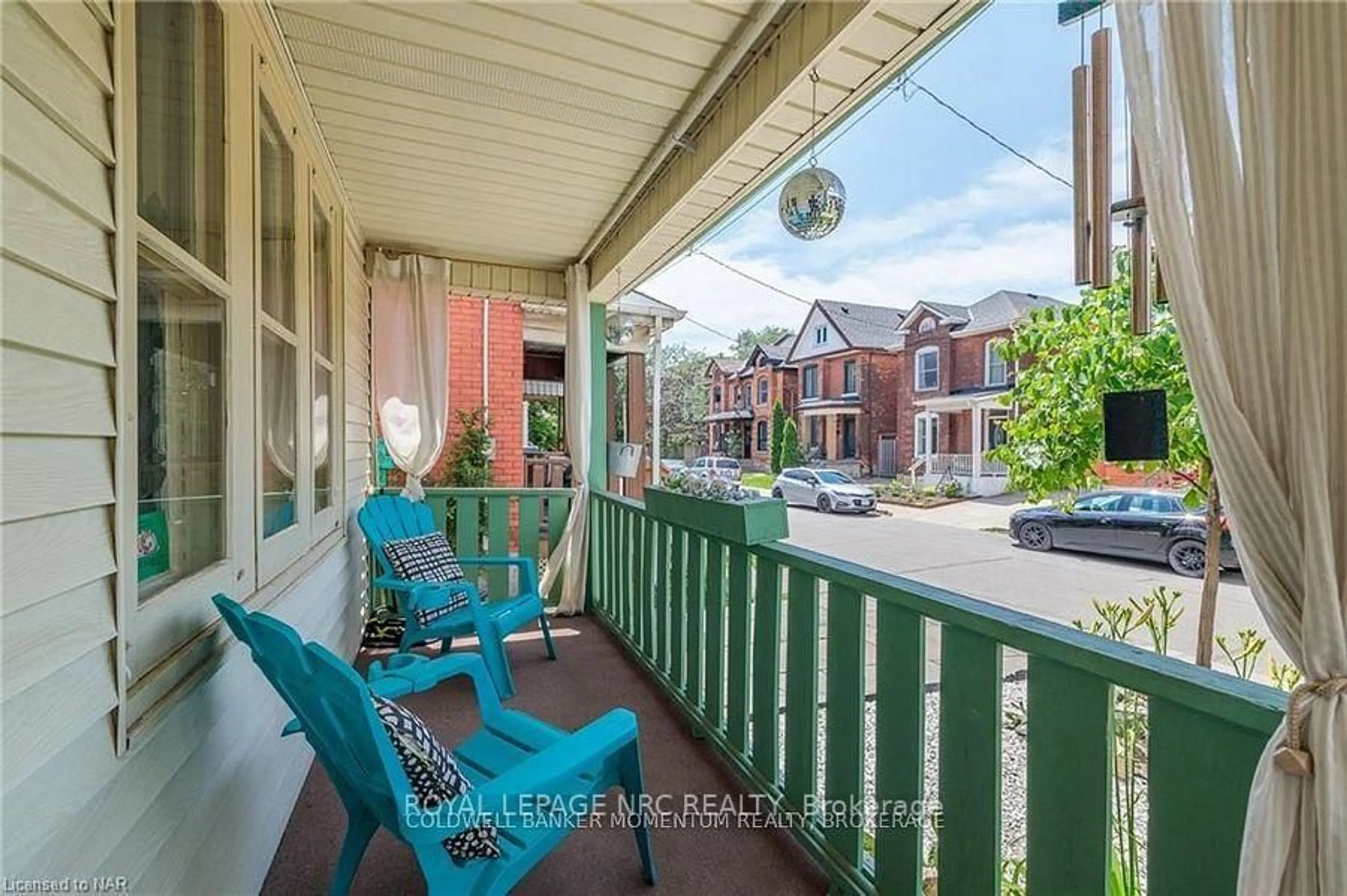 Patio, street for 28 William St, Hamilton Ontario L8L 5T7