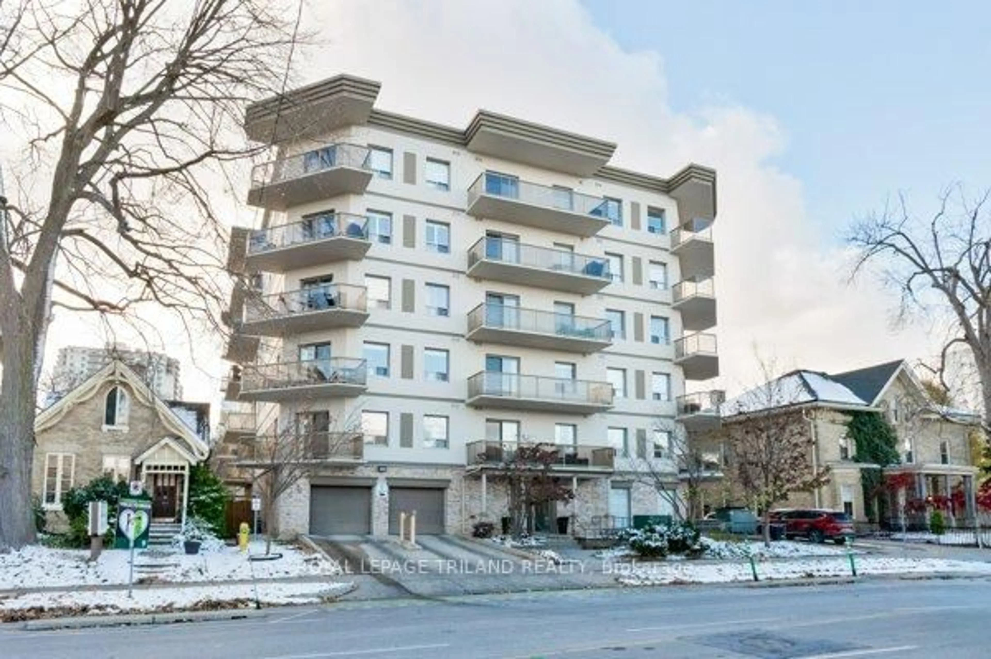 Unknown for 435 Colborne St #407, London East Ontario N6B 2T2