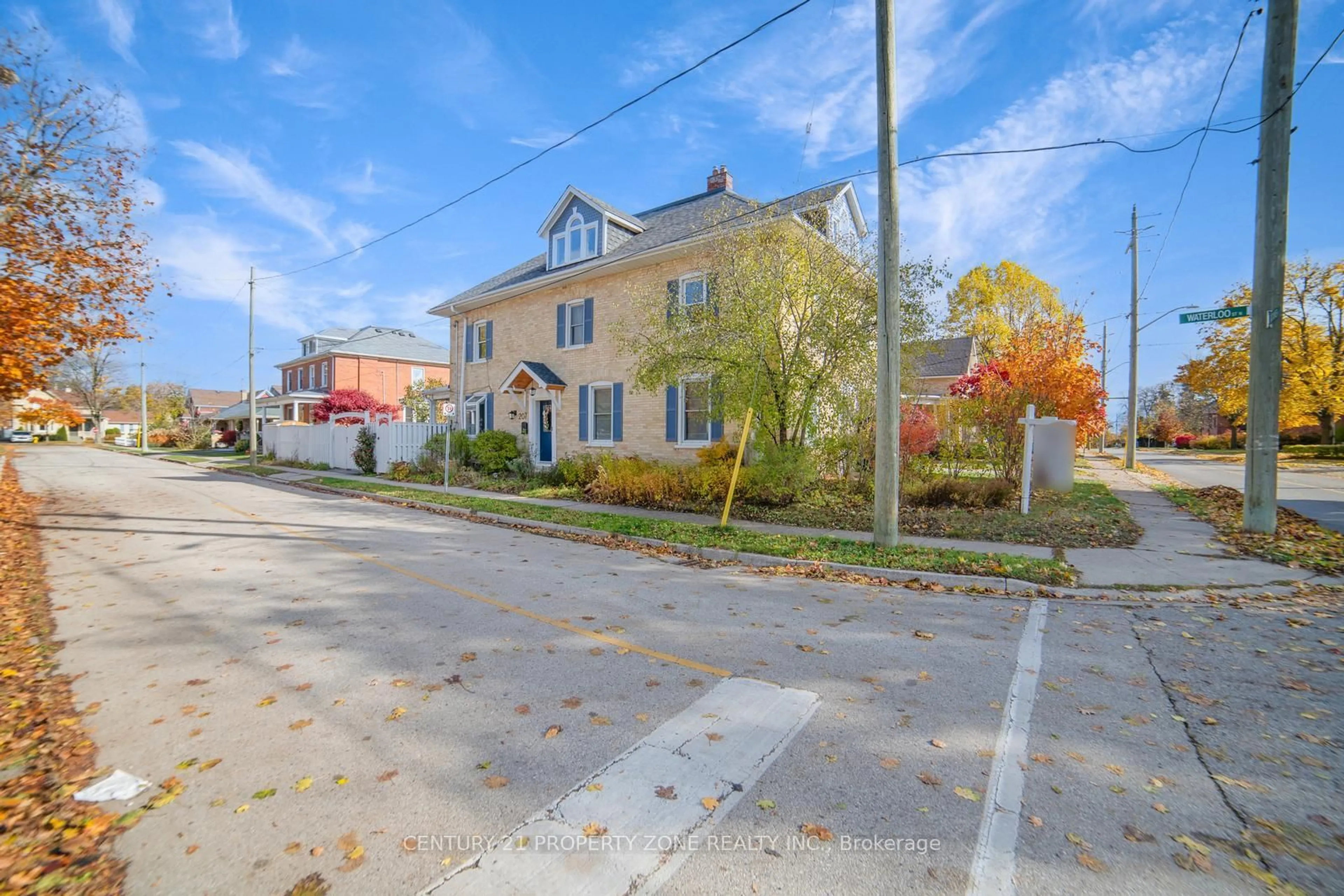 Unknown for 505 Duke St, Cambridge Ontario N3H 3T2