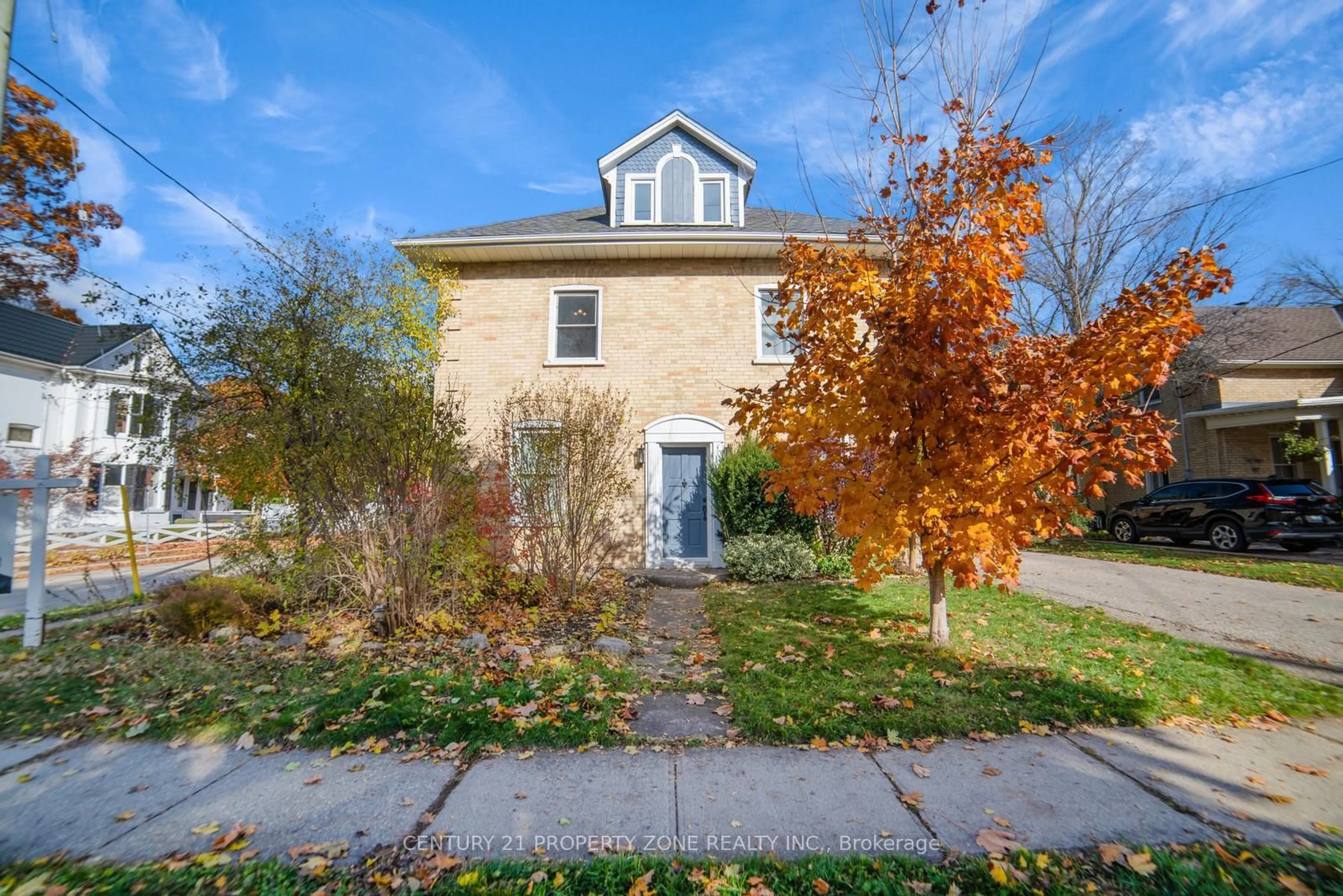 Home with brick exterior material, street for 505 Duke St, Cambridge Ontario N3H 3T2